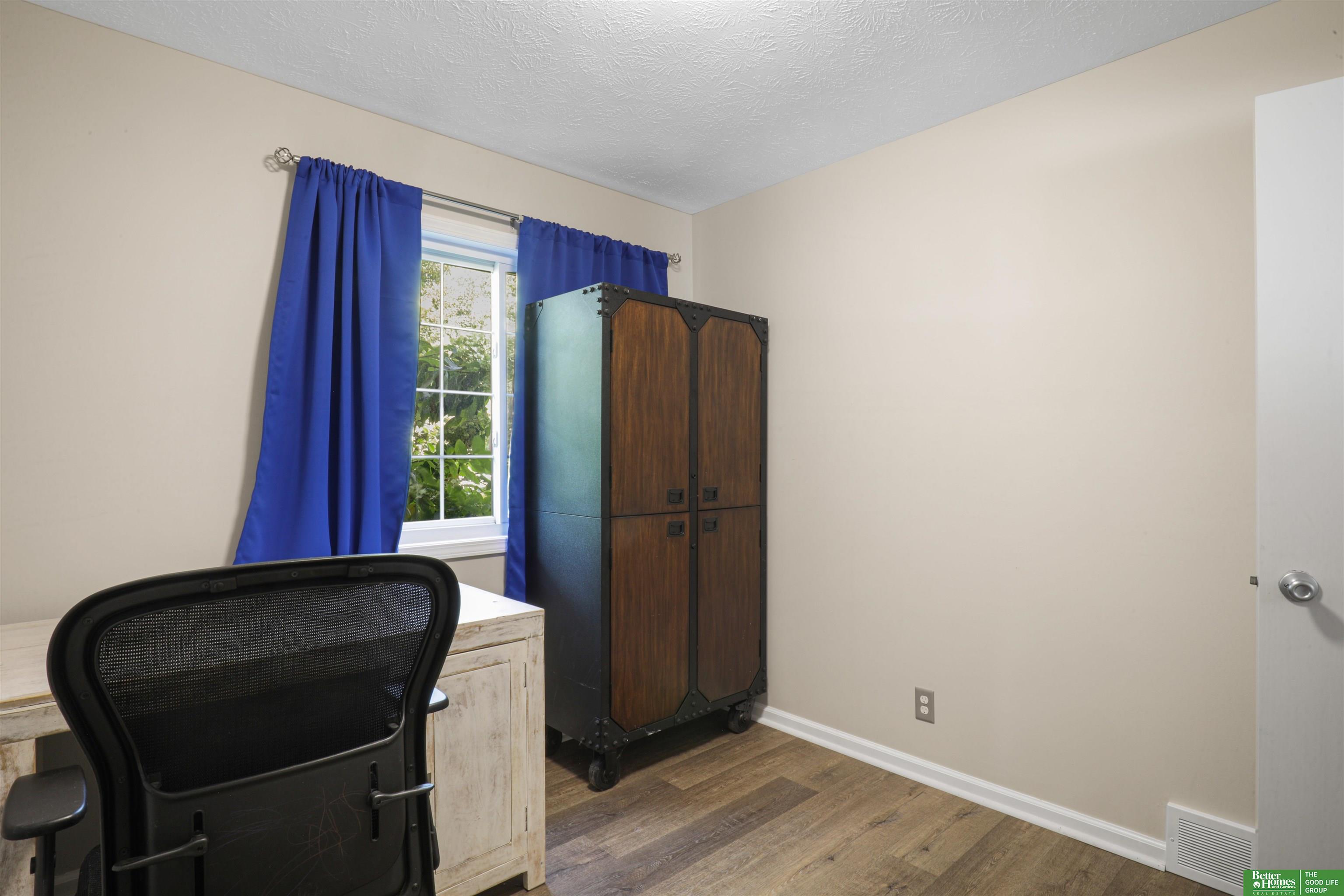10953 Arrowhead Drive