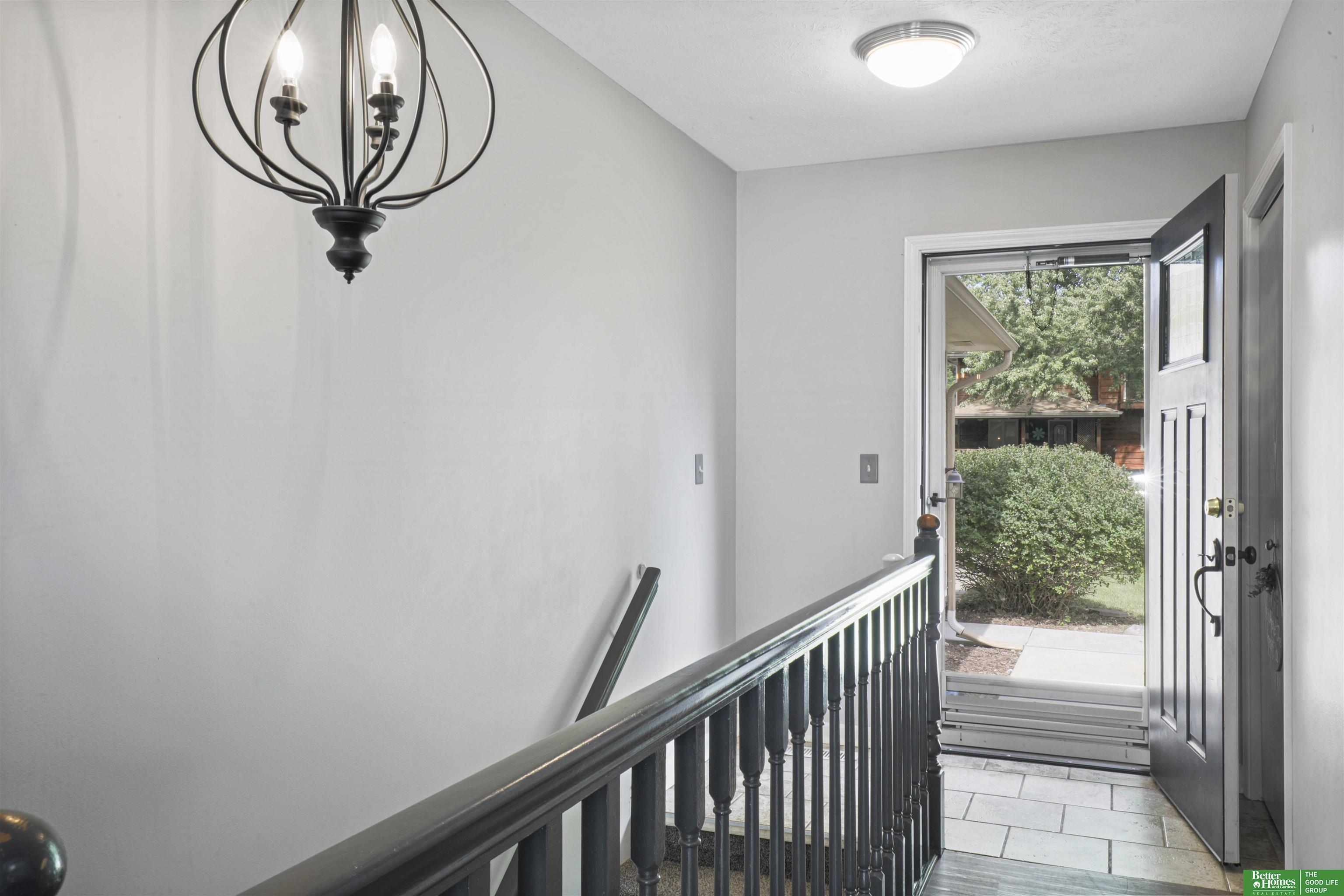 10953 Arrowhead Drive
