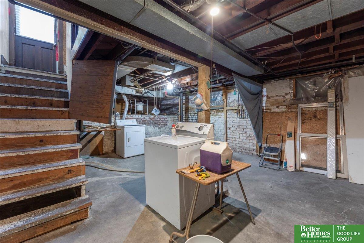 905 S 37th Street