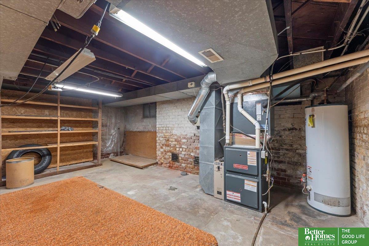905 S 37th Street