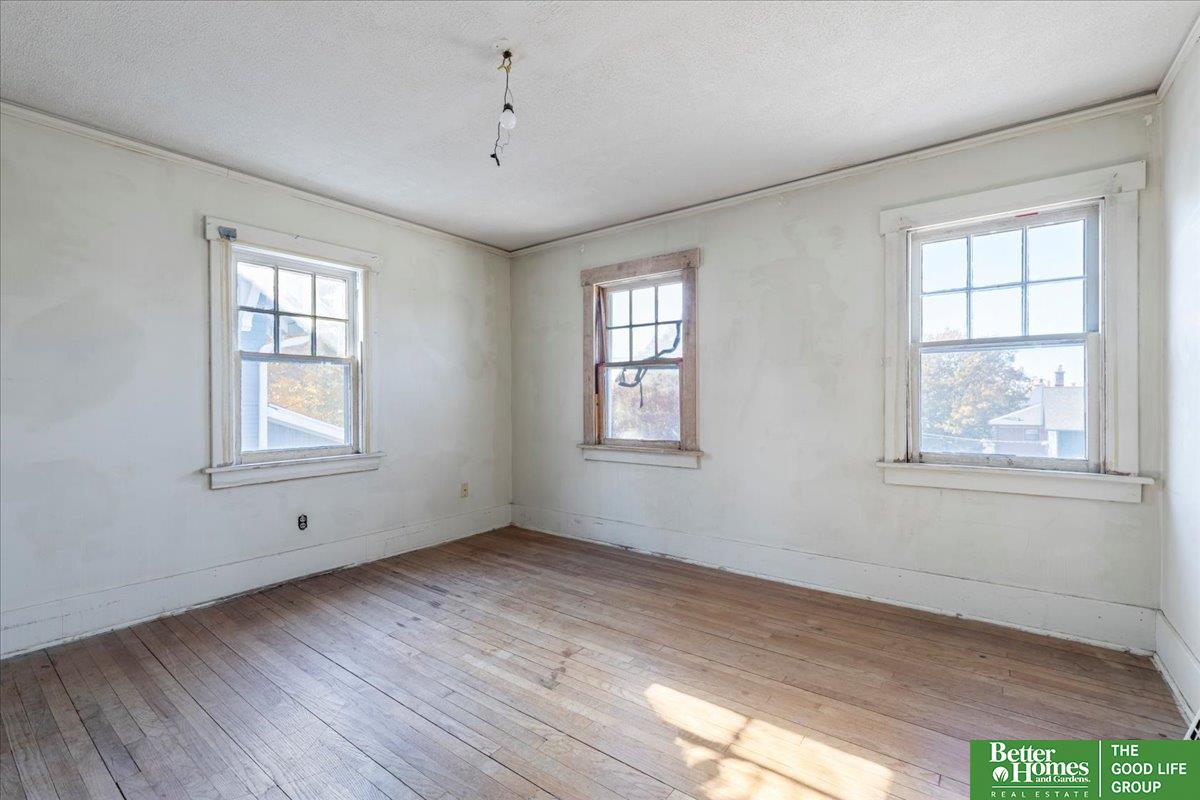 905 S 37th Street