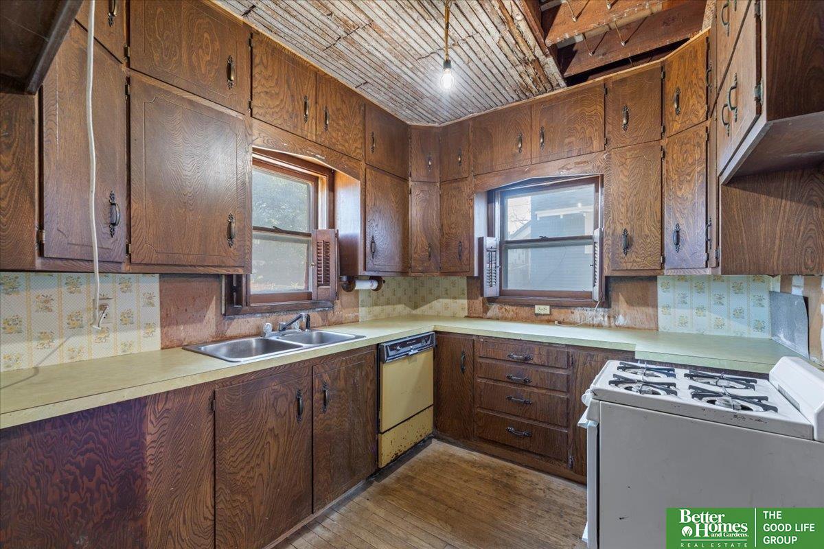 905 S 37th Street