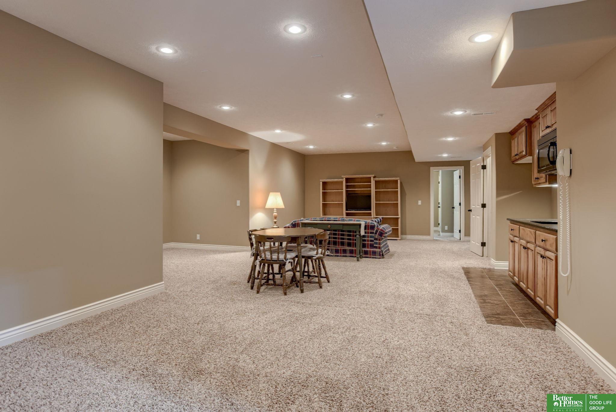 7607 Overview Street