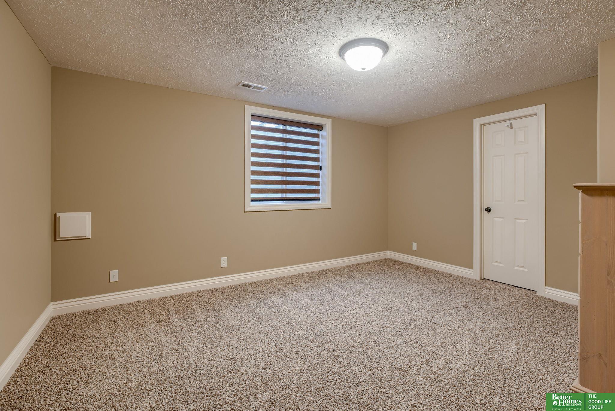 7607 Overview Street