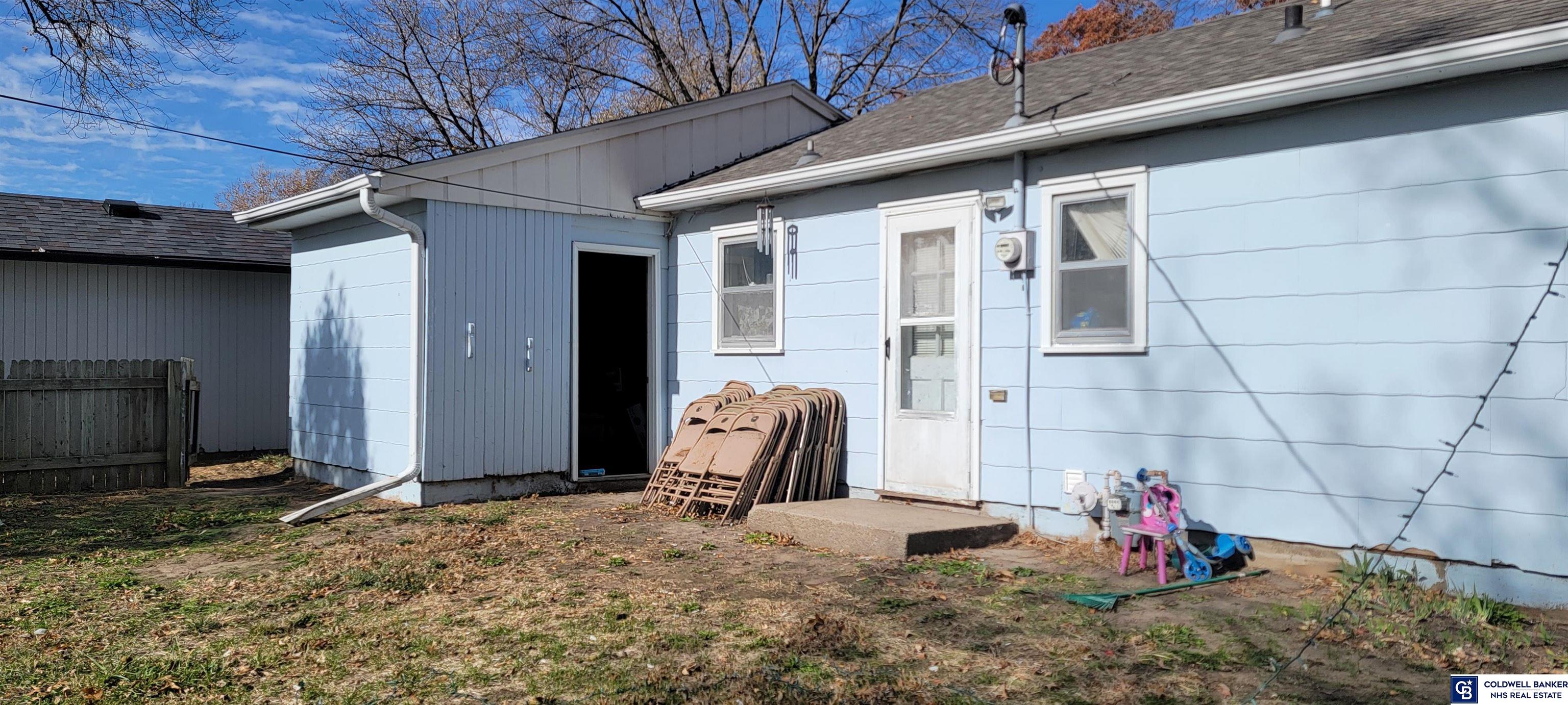 936 E 4th Street