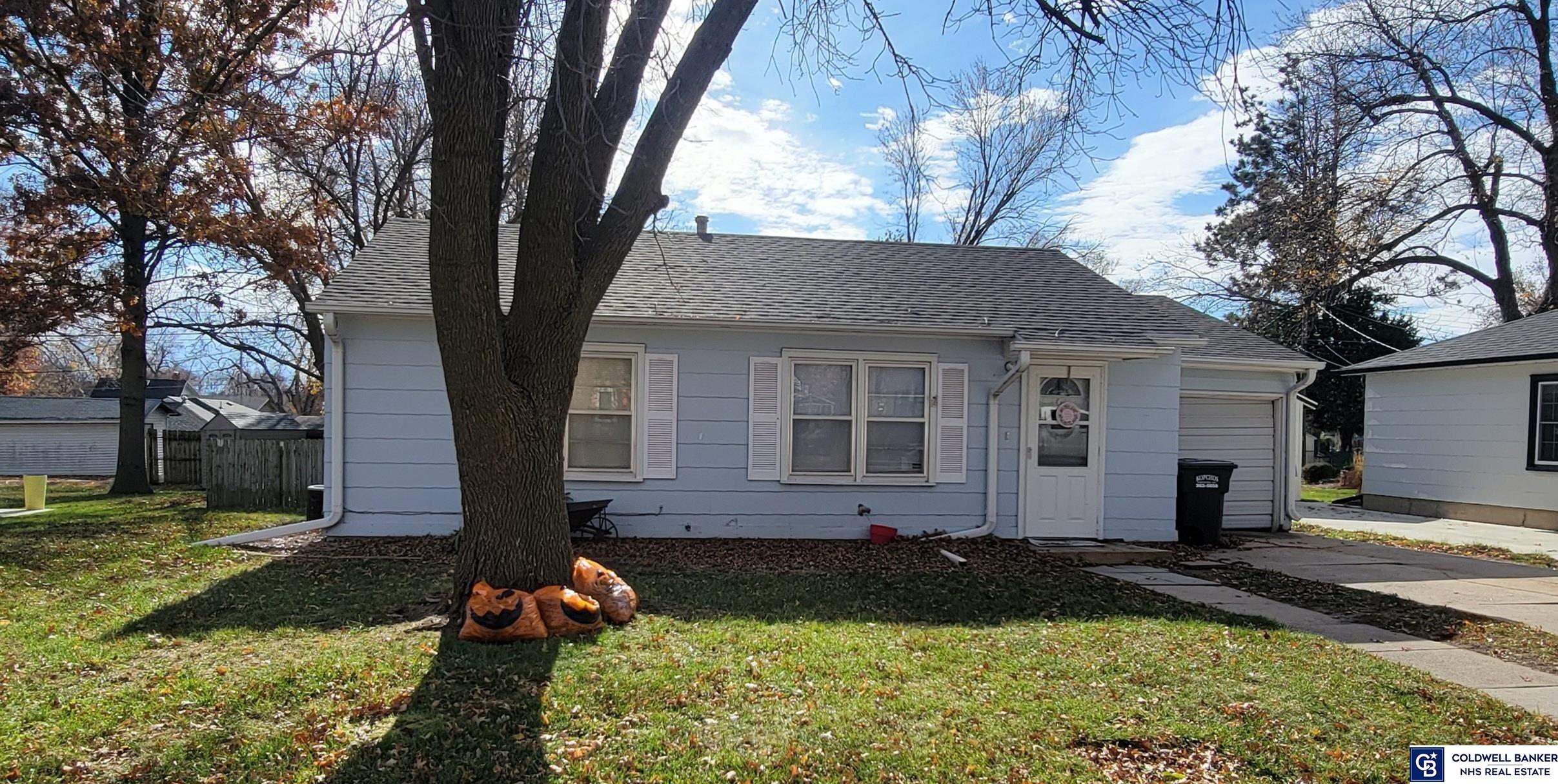 936 E 4th Street