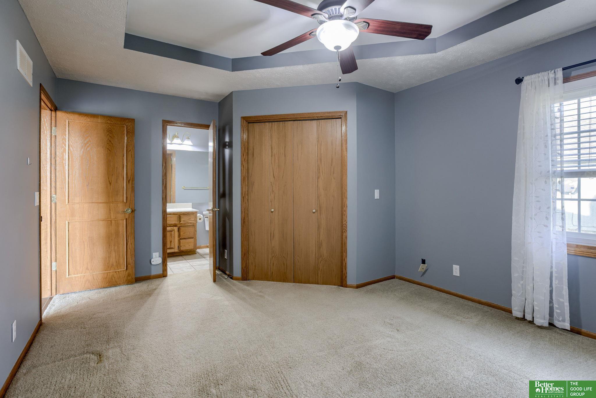 2403 Marilyn Drive