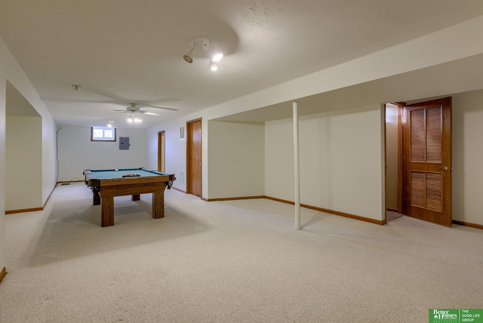 2403 Marilyn Drive