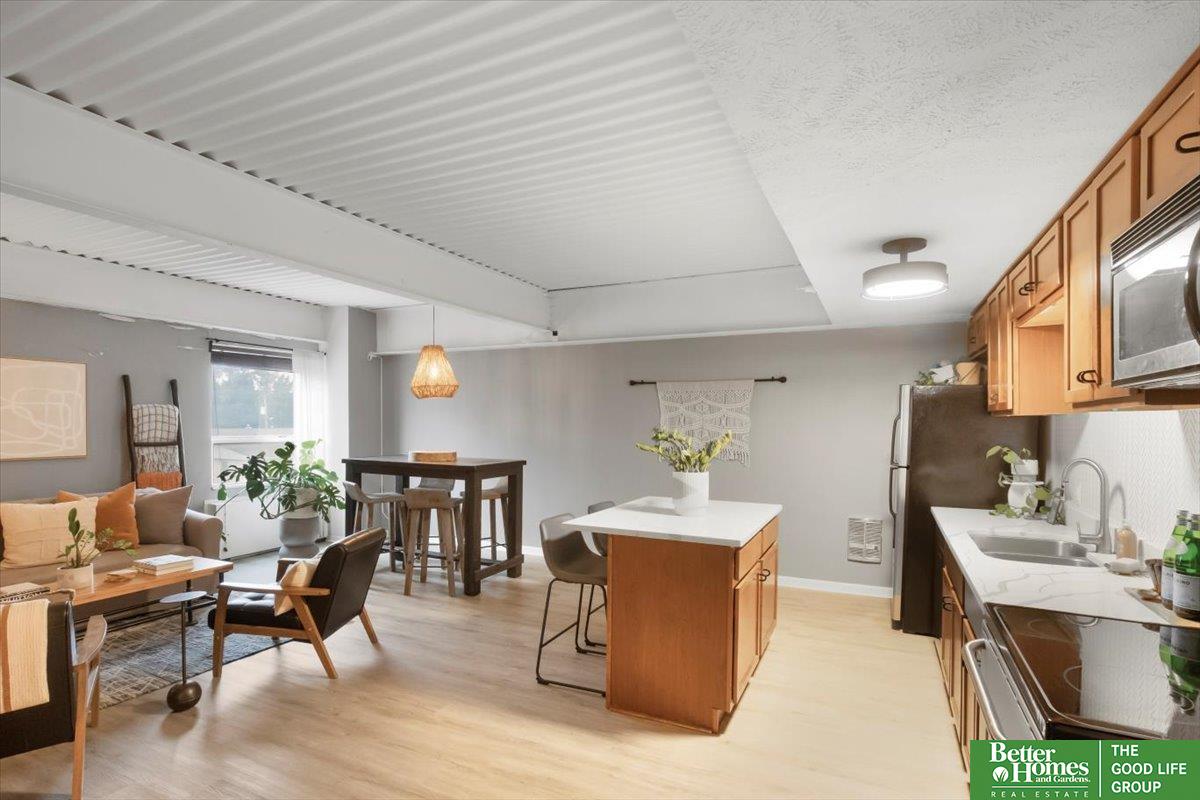105 N 31st Avenue # 302