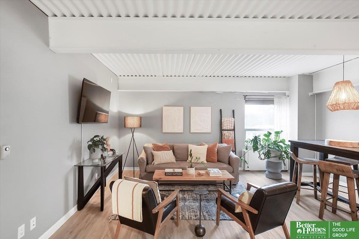 105 N 31st Avenue # 302