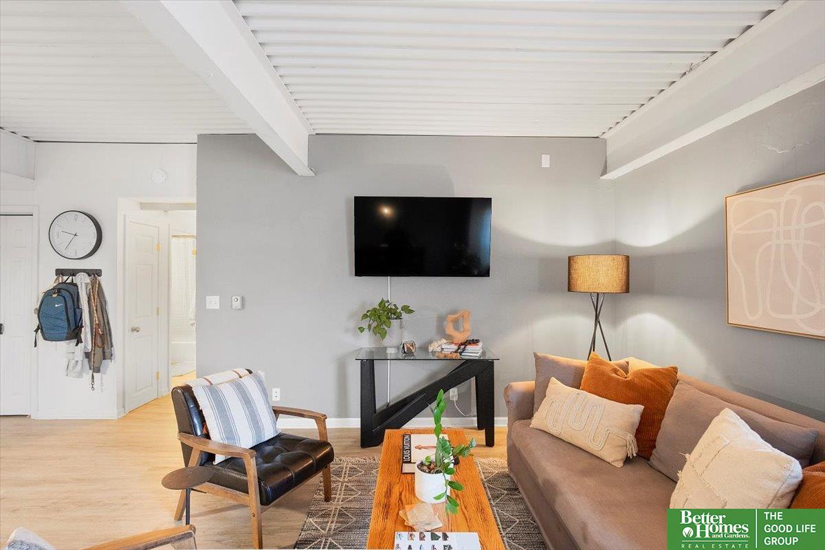 105 N 31st Avenue # 302