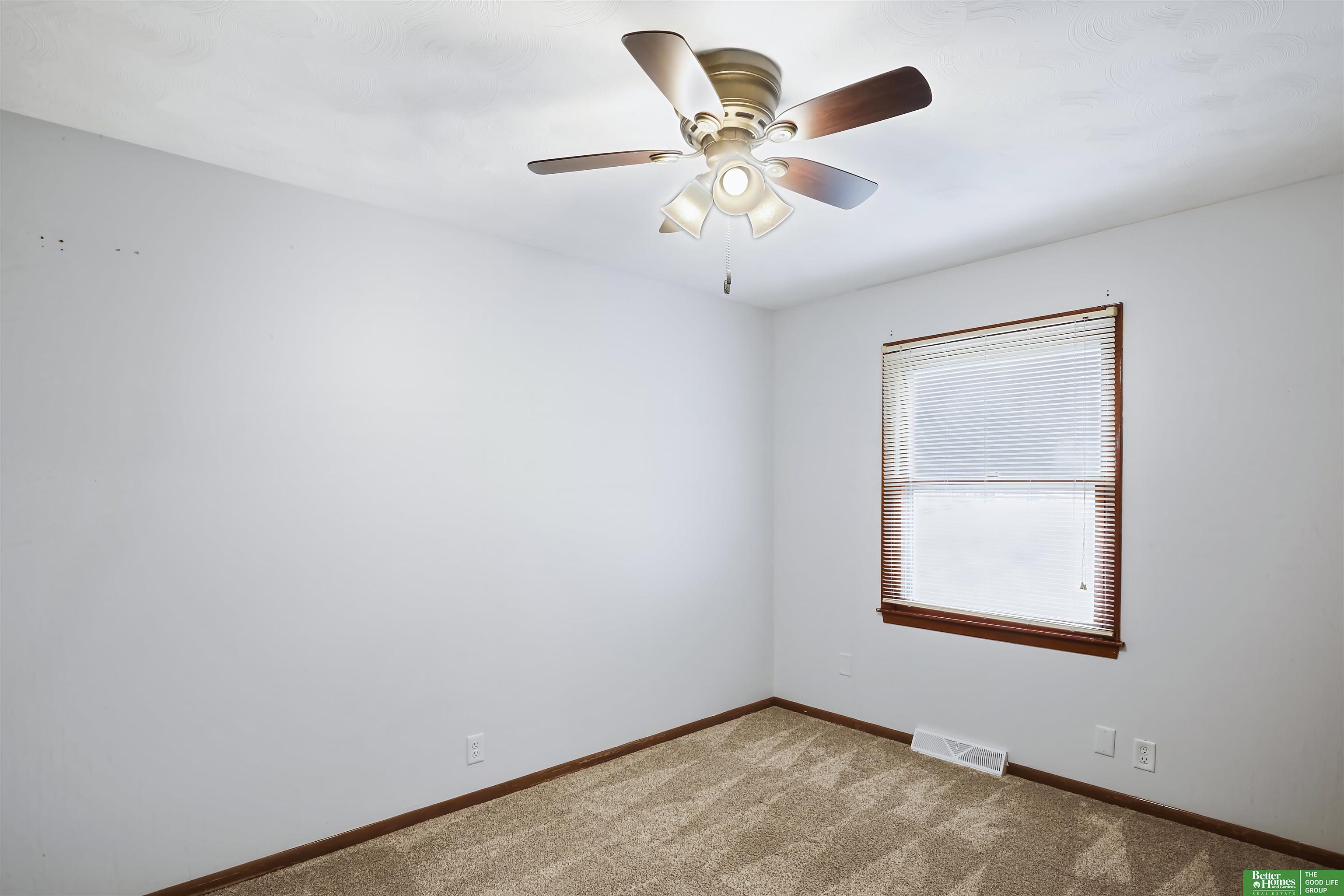 5106 Oaks Lane
