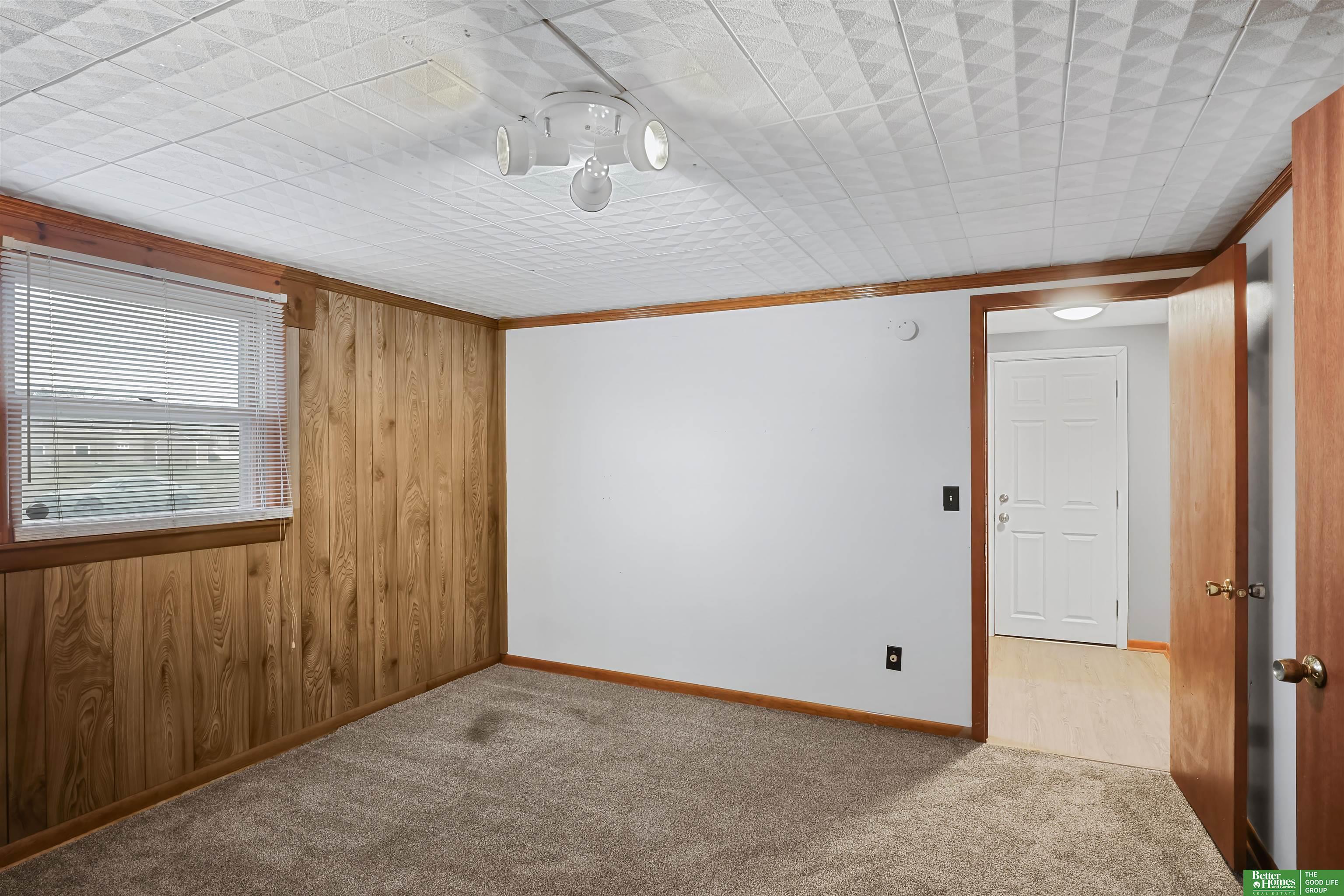 5106 Oaks Lane