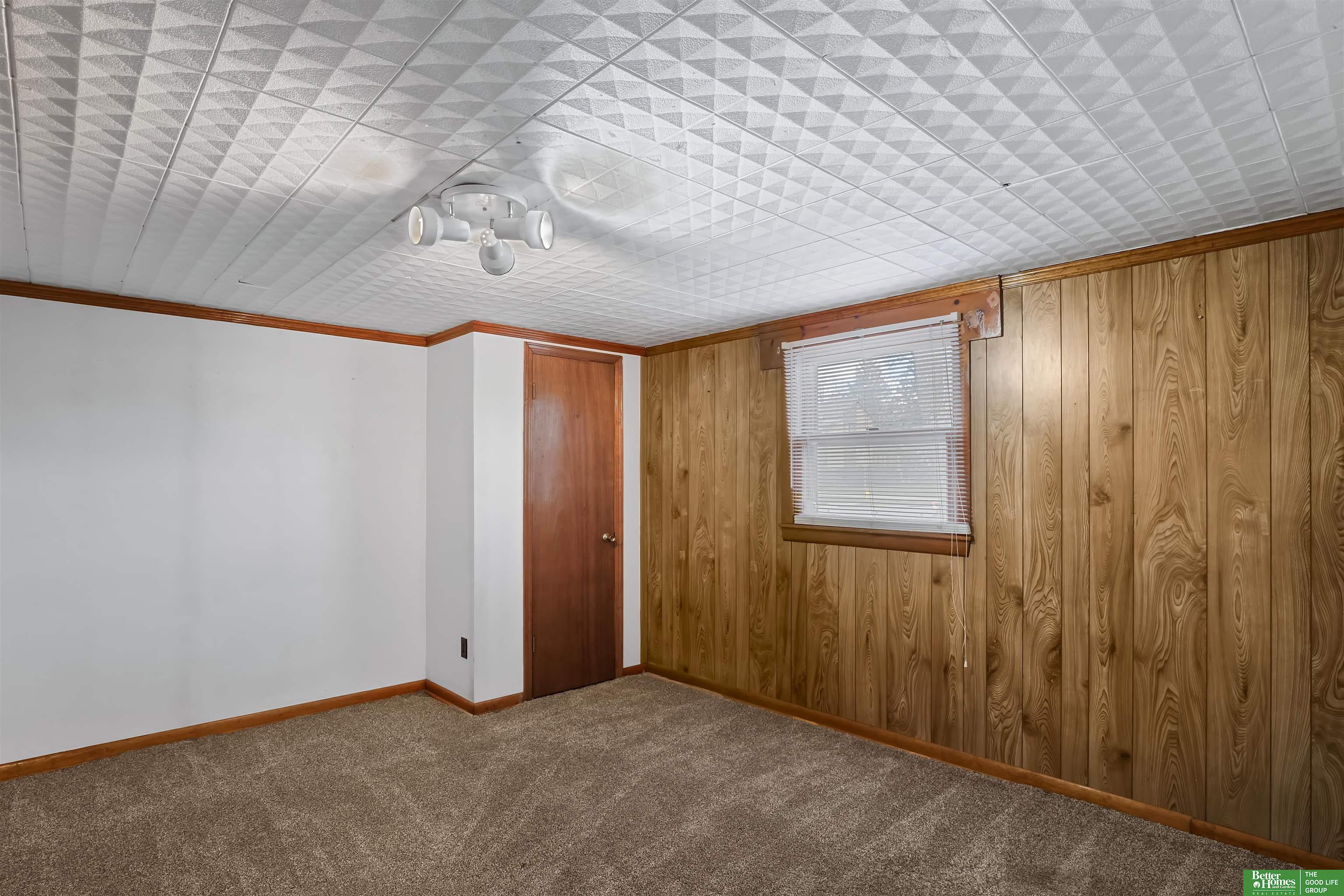 5106 Oaks Lane