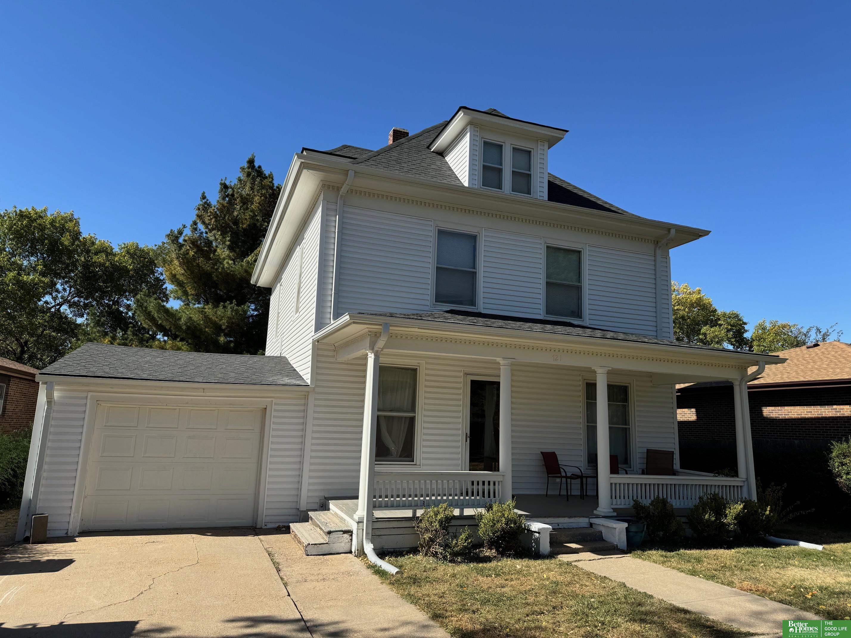 721 N Iowa Avenue