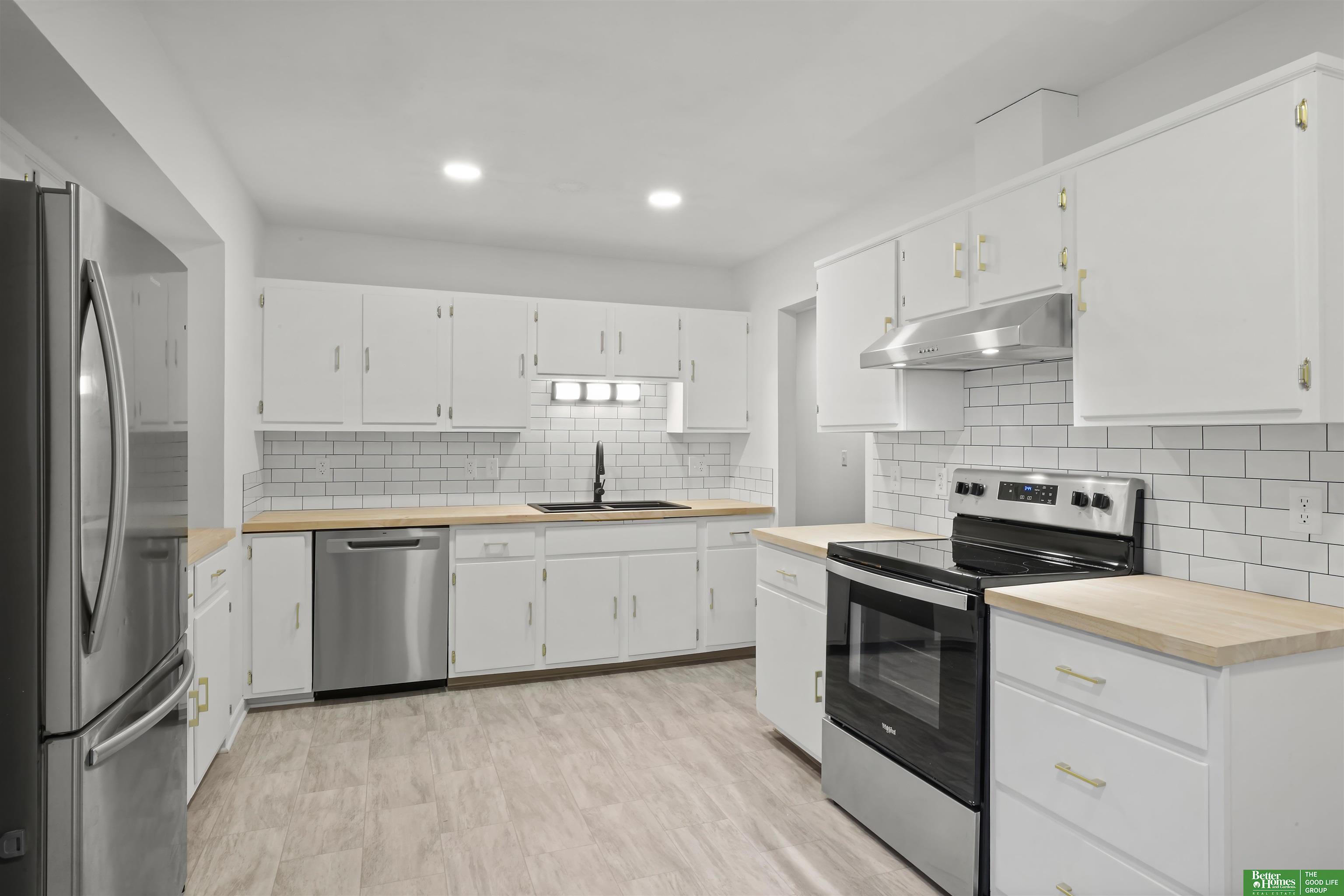 7405 Ava Court