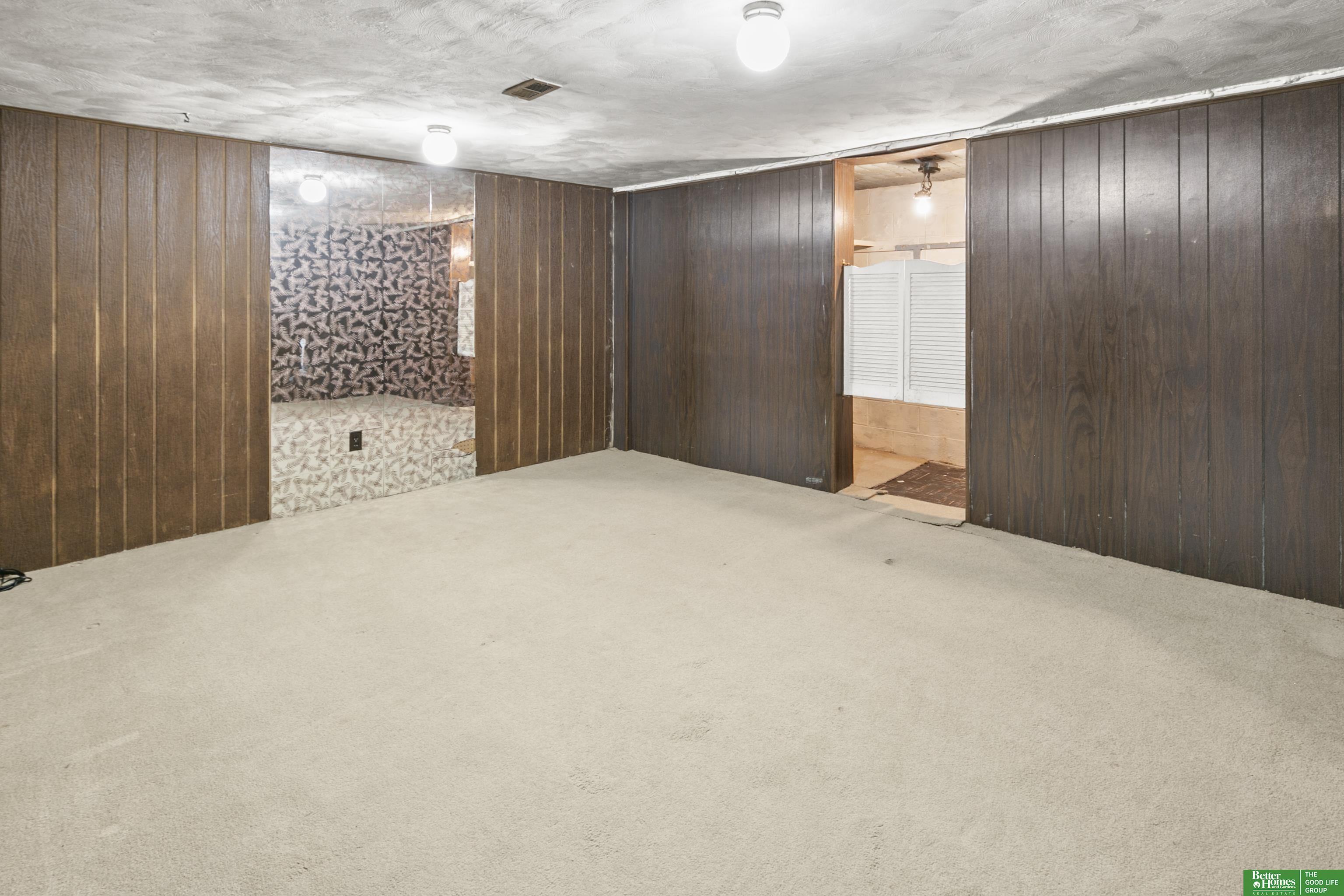 542 E 4th Street