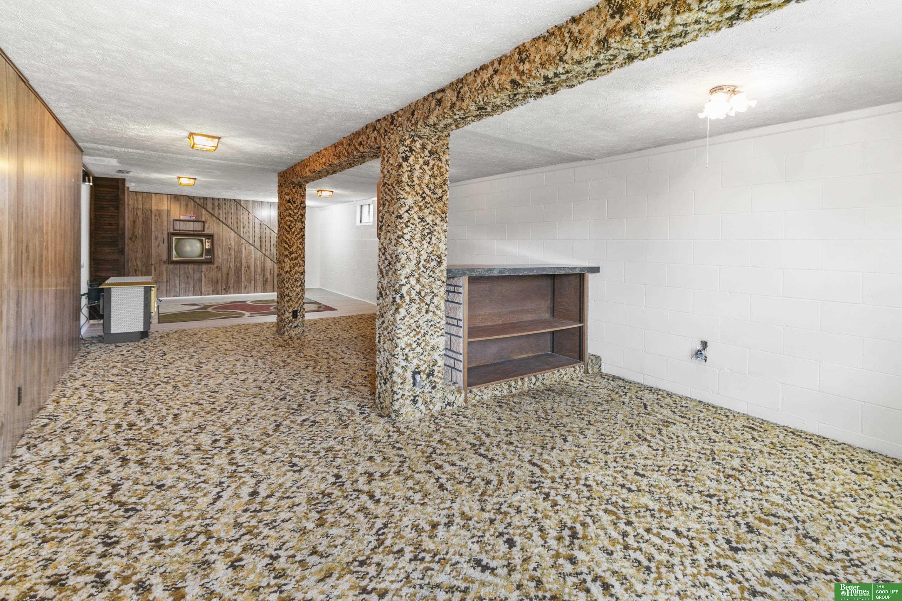 542 E 4th Street
