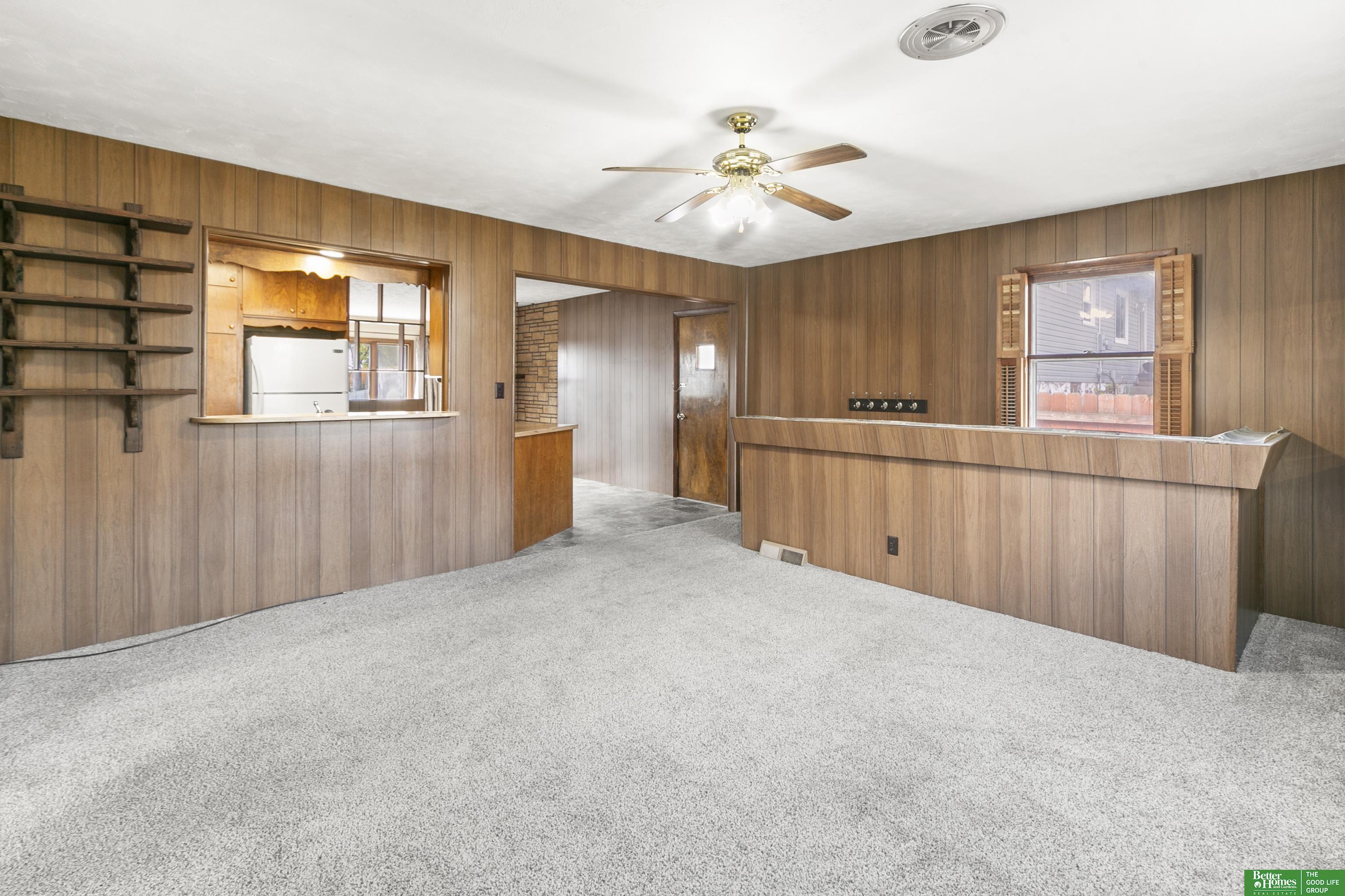 542 E 4th Street