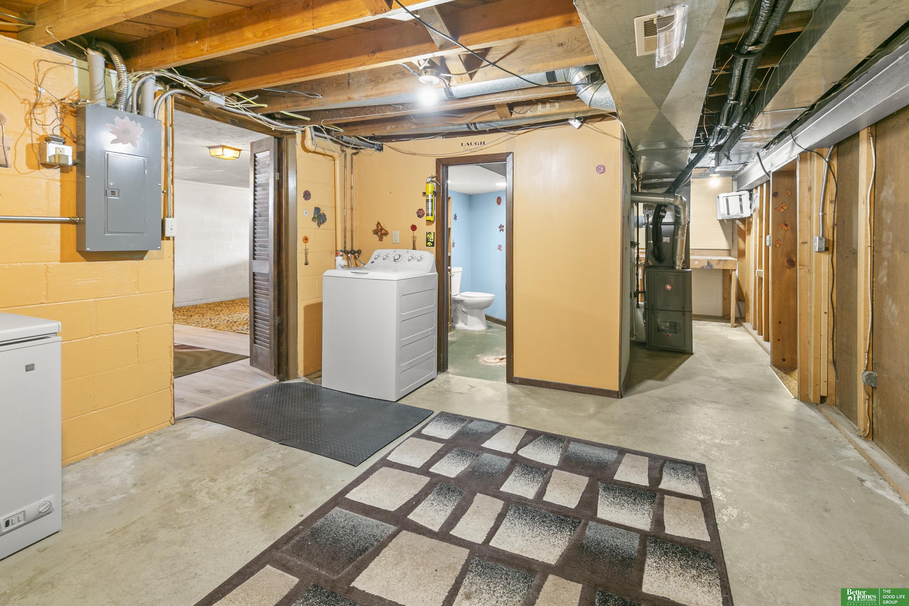 542 E 4th Street