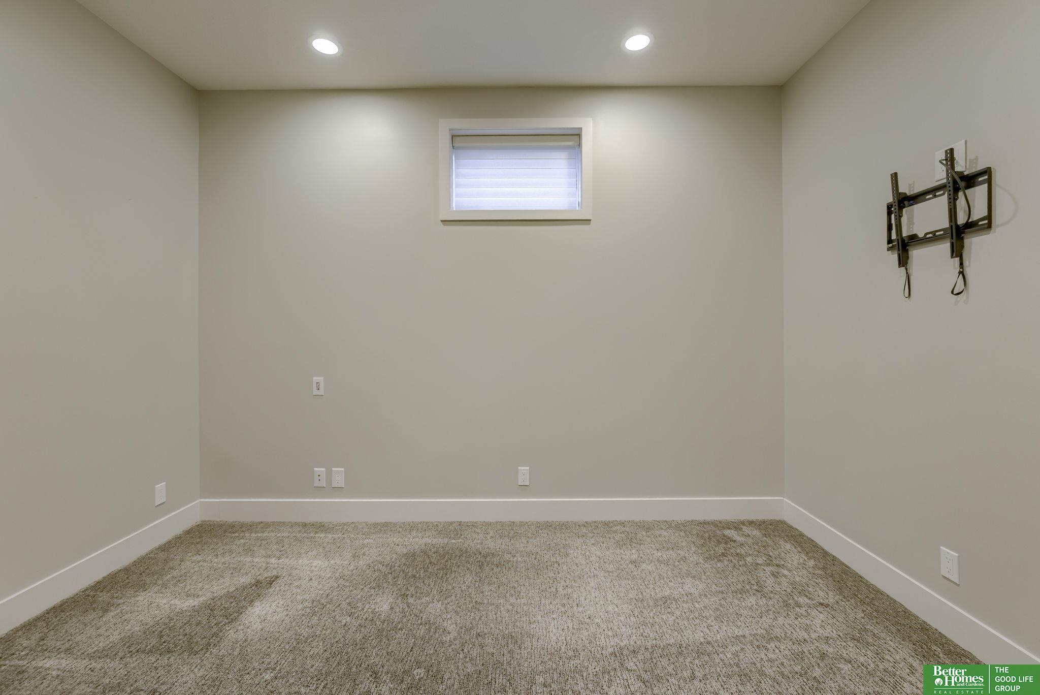 21135 Arbor Court