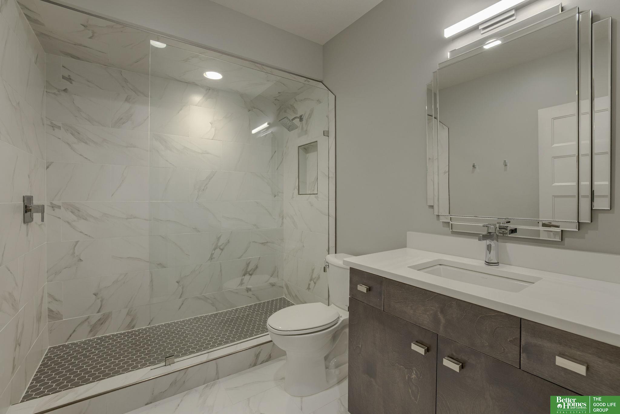 21135 Arbor Court
