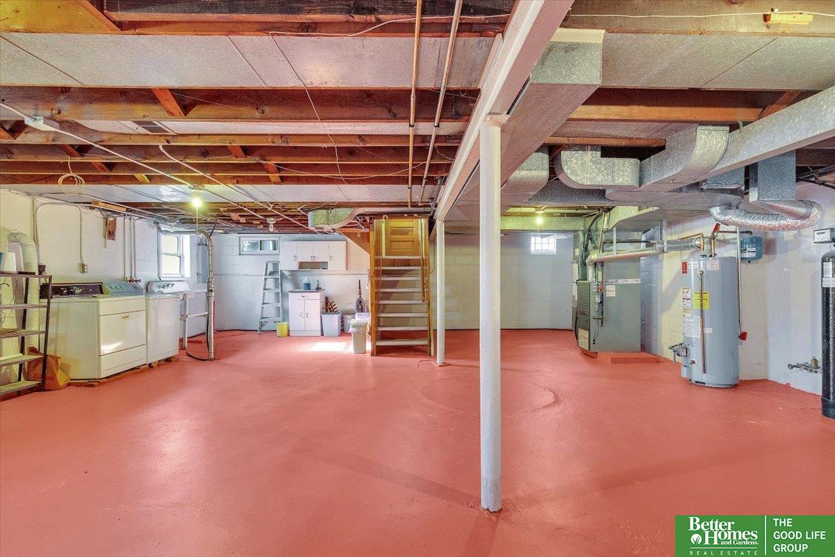 4509 Walnut Street