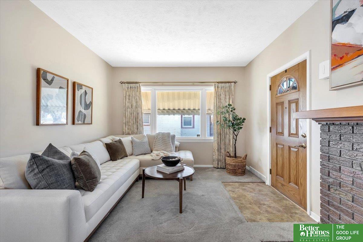 4509 Walnut Street