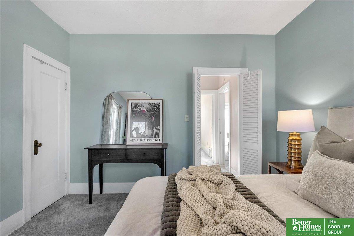 4509 Walnut Street