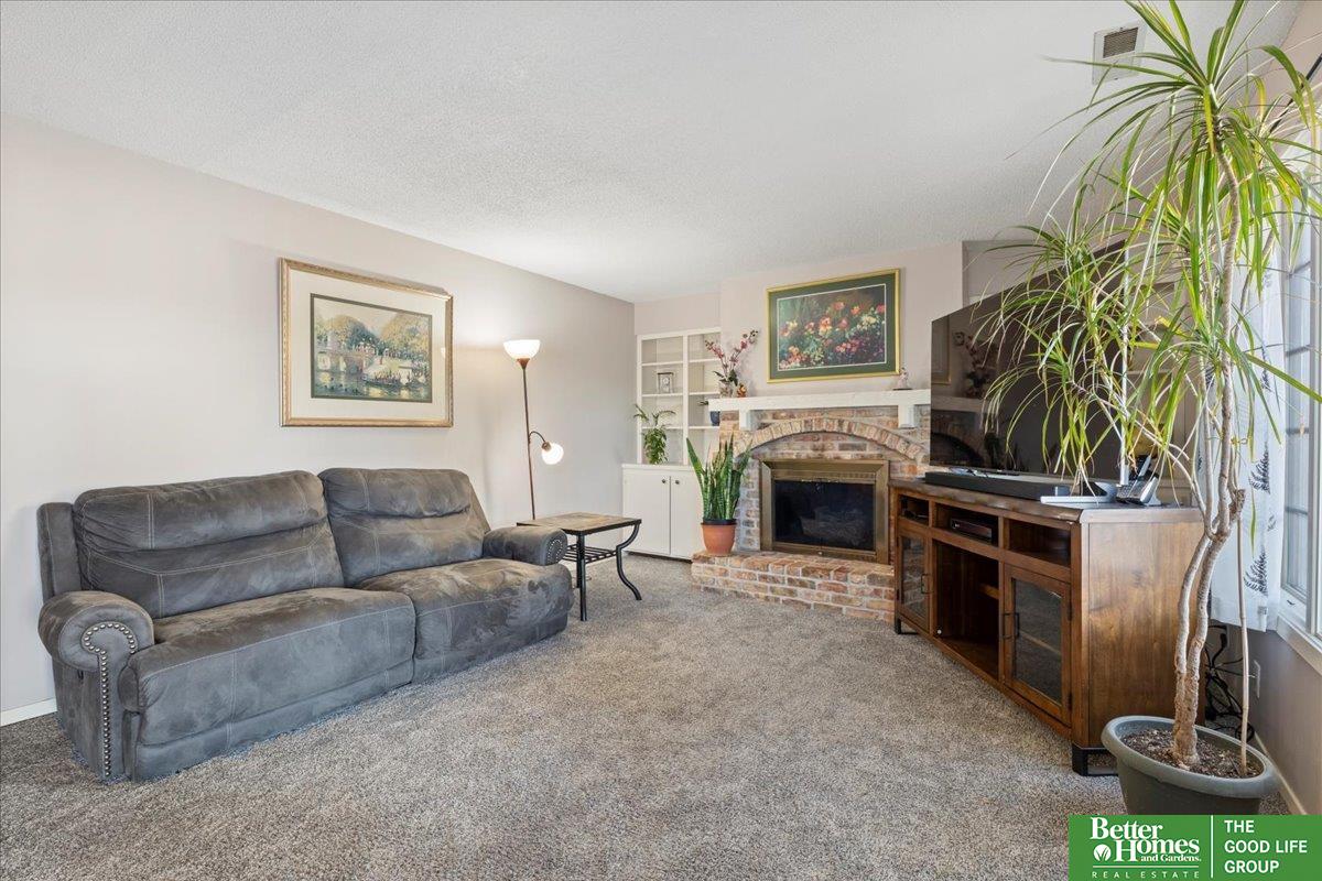 6023 S 149th Street