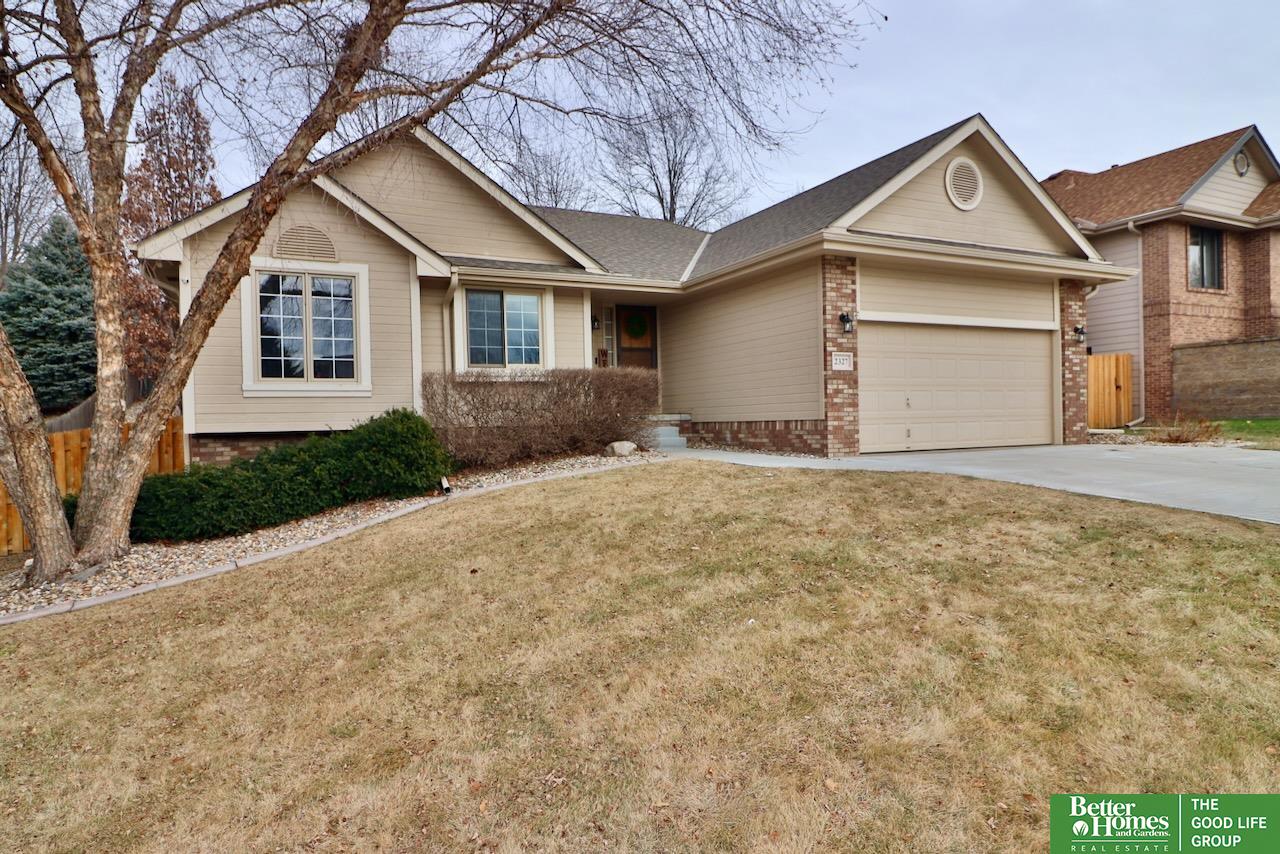 2327 N 150th Avenue