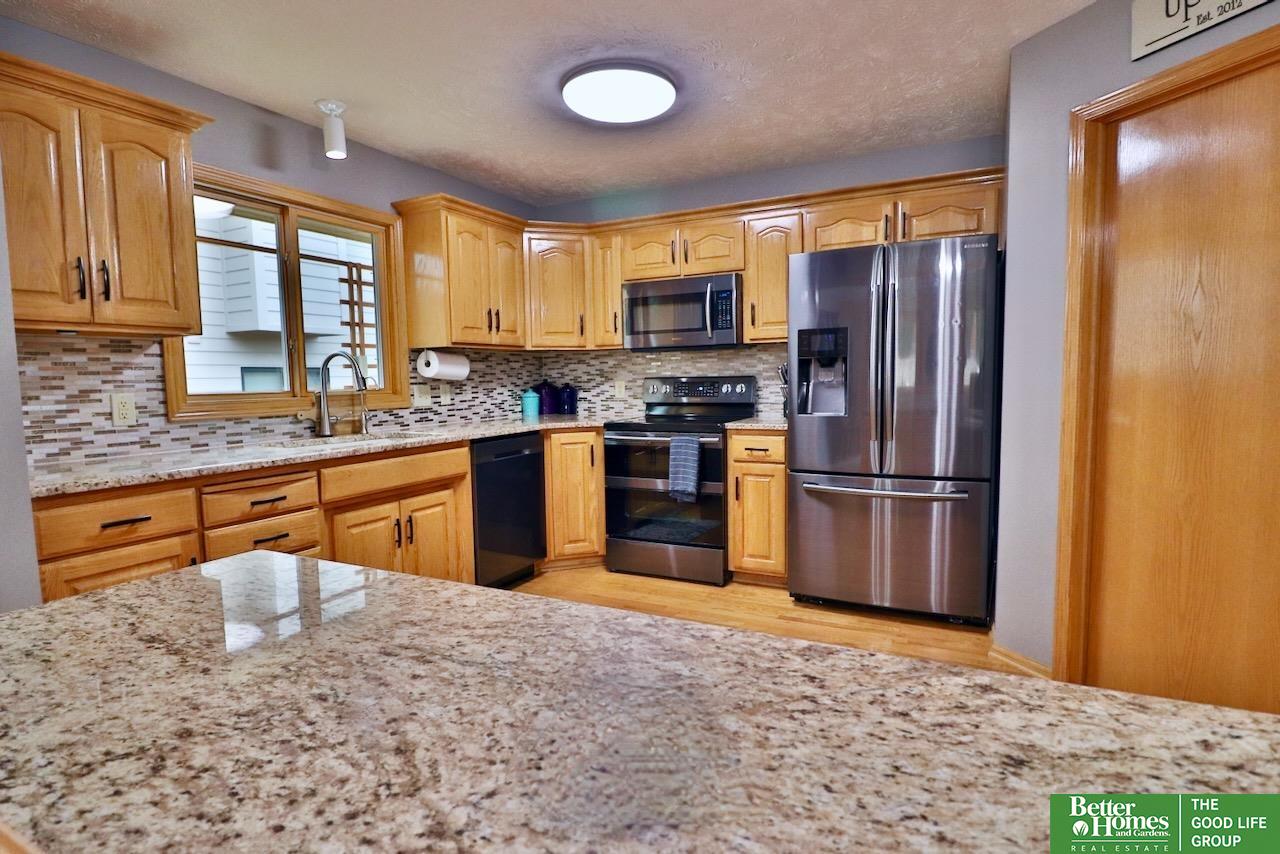 2327 N 150th Avenue
