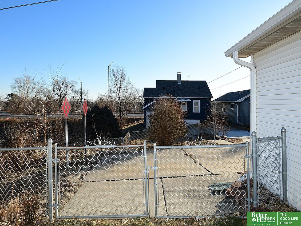 4527 S 14th Street