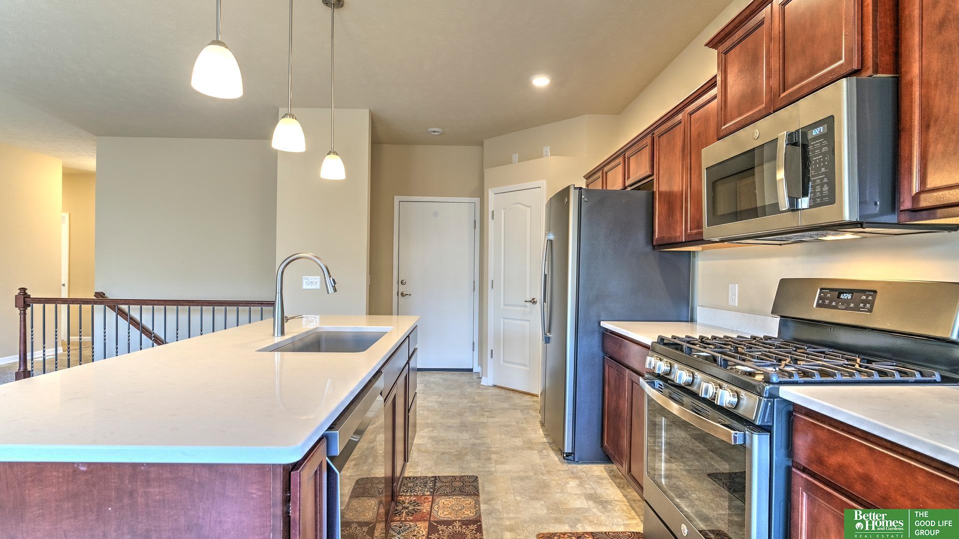1806 Pilgrim Drive