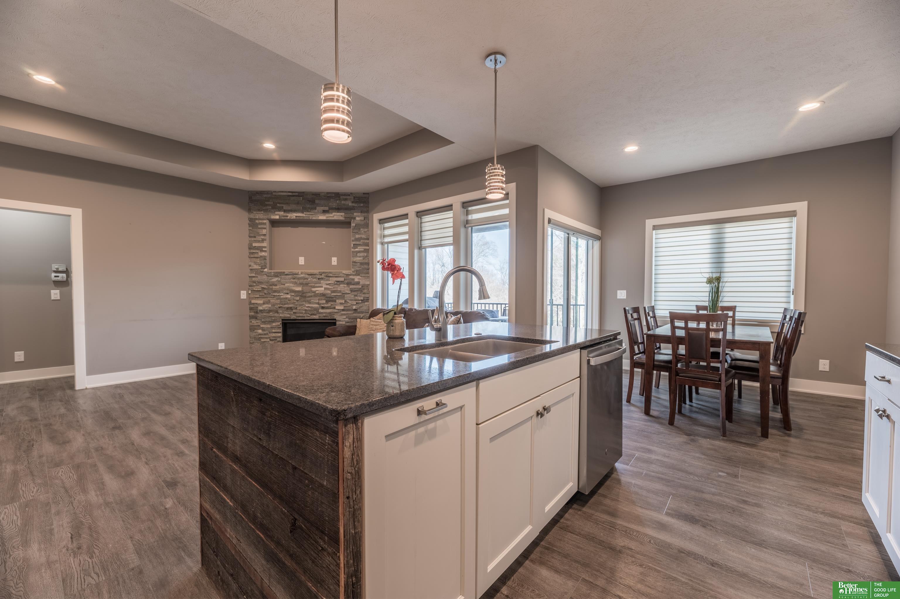 2602 Fountain Circle