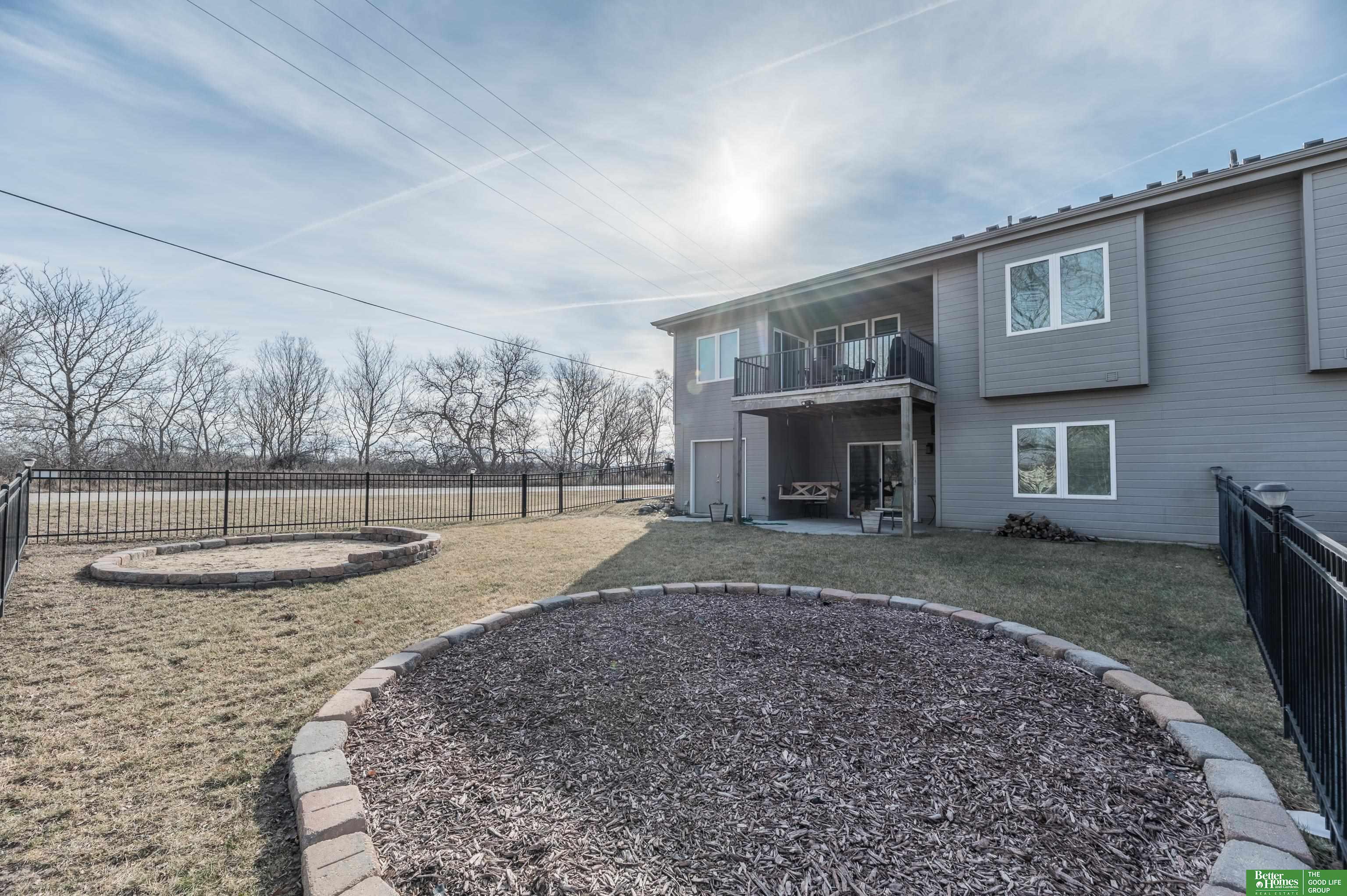 2602 Fountain Circle