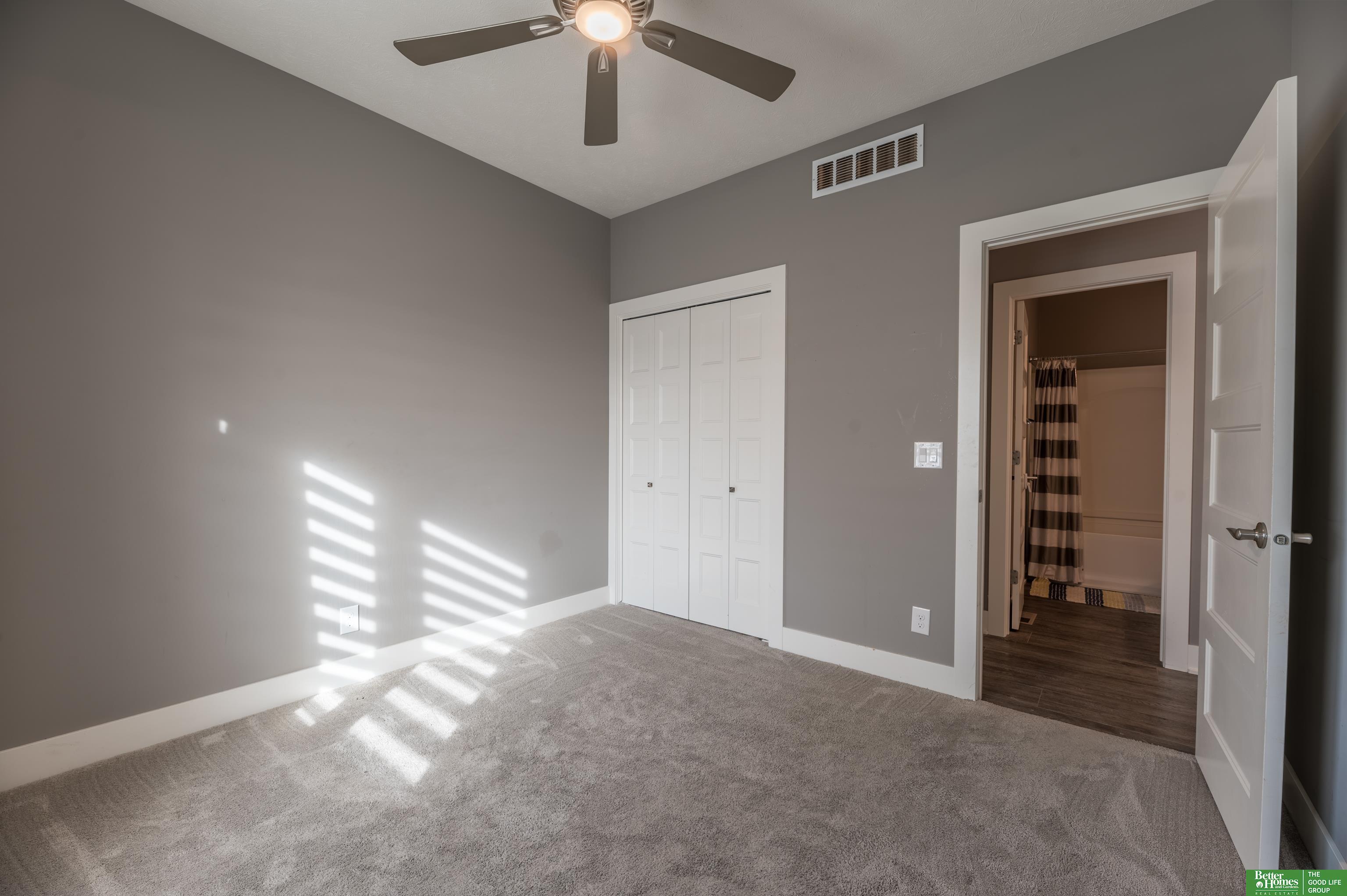 2602 Fountain Circle