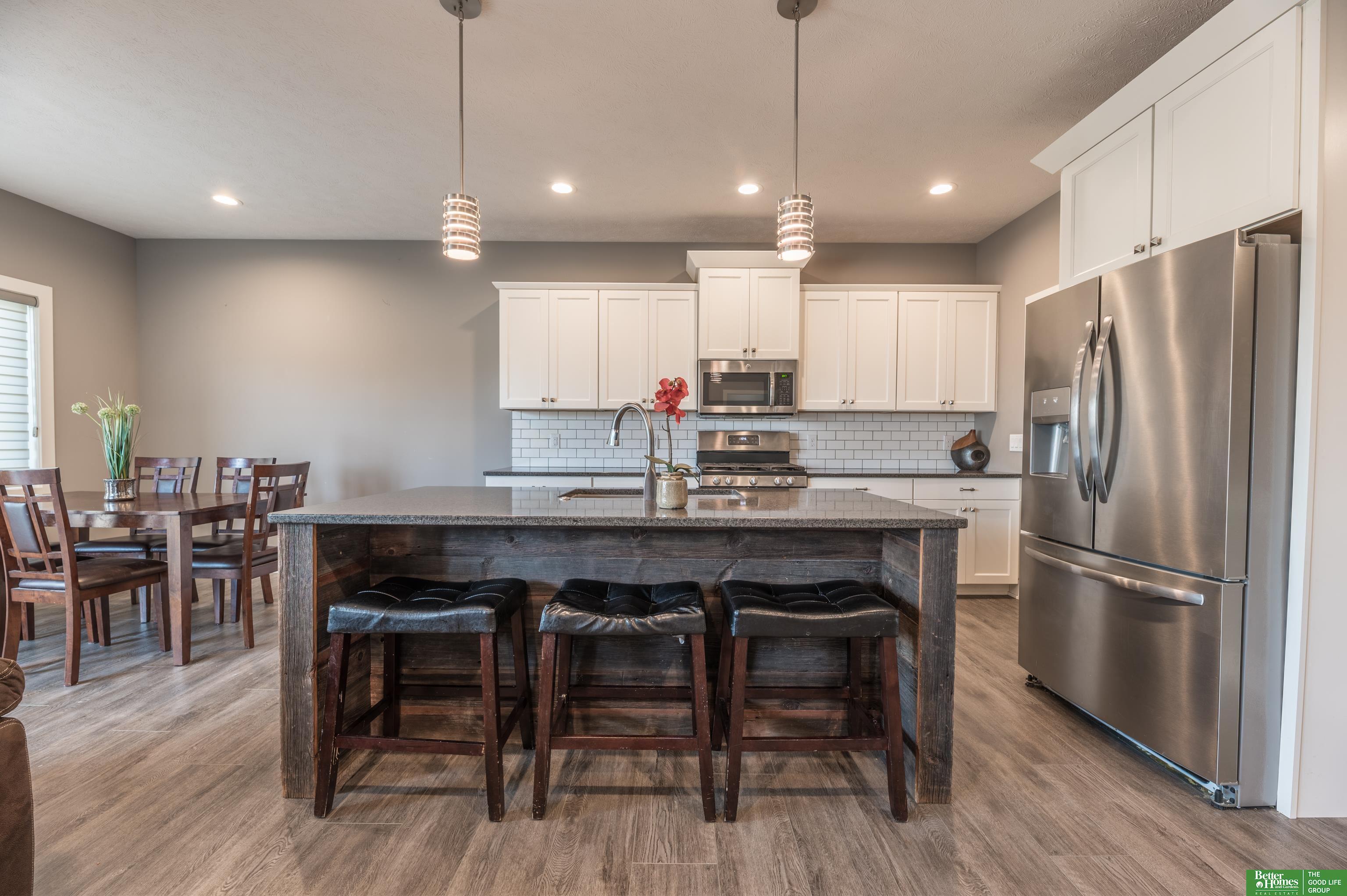 2602 Fountain Circle