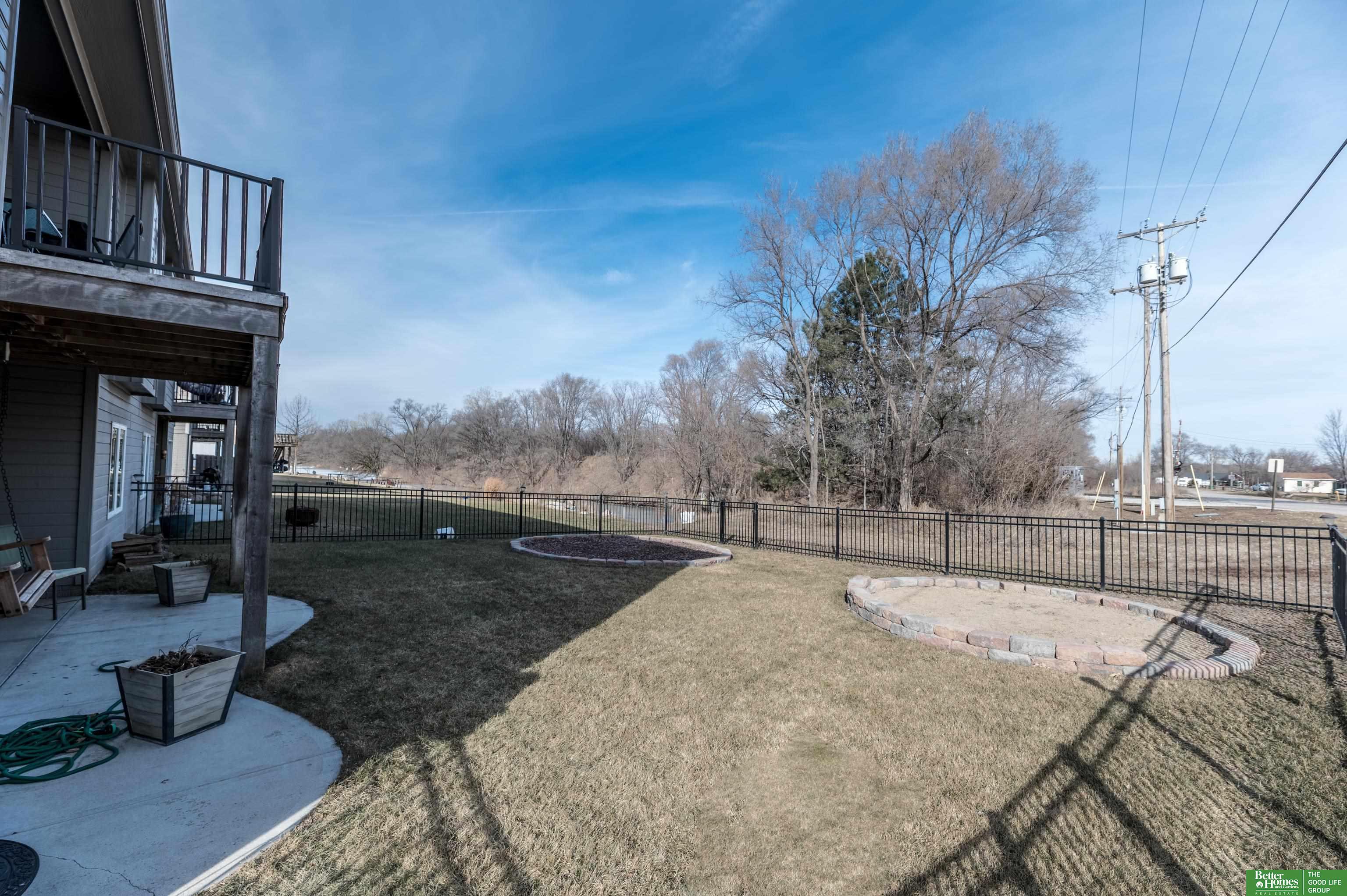 2602 Fountain Circle