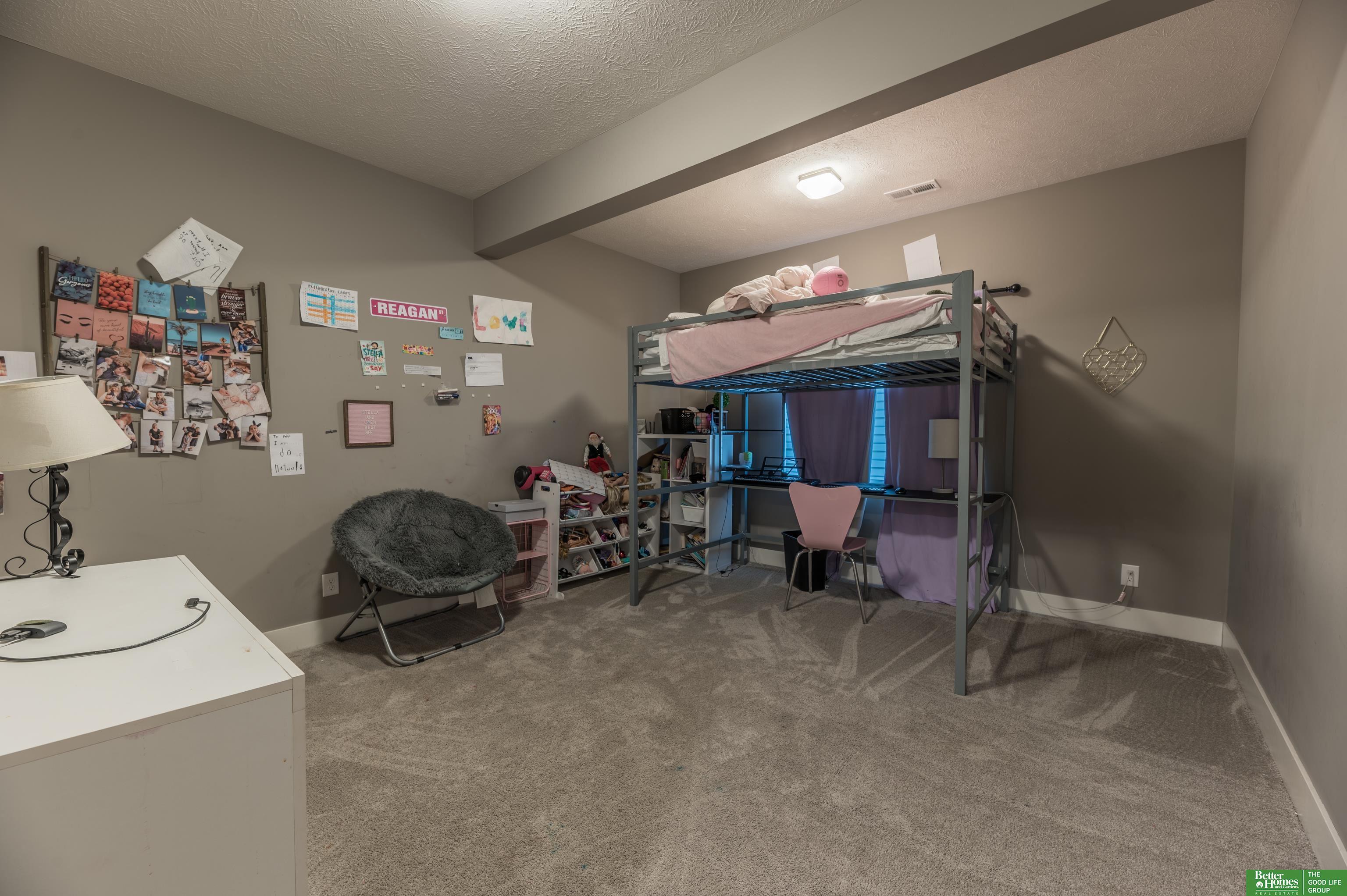 2602 Fountain Circle