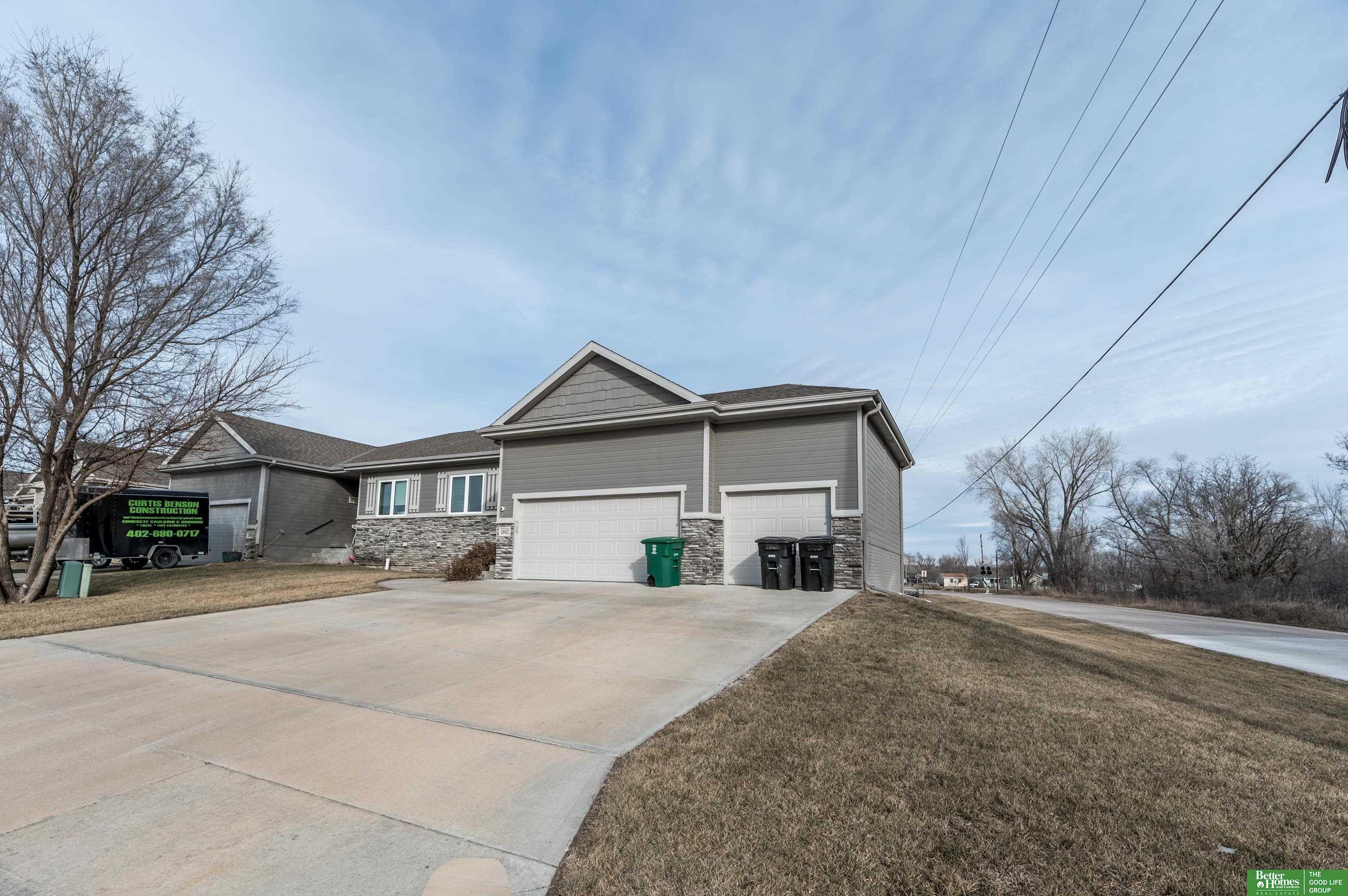 2602 Fountain Circle