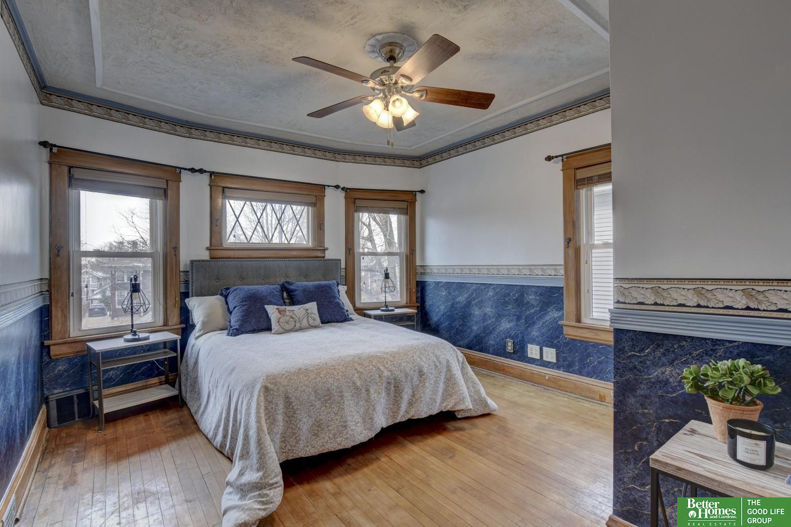 3554 Woolworth Avenue