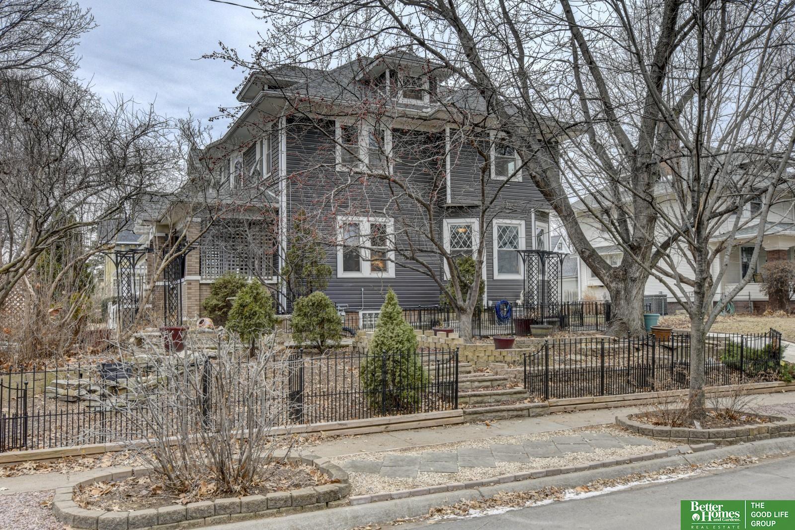 3554 Woolworth Avenue