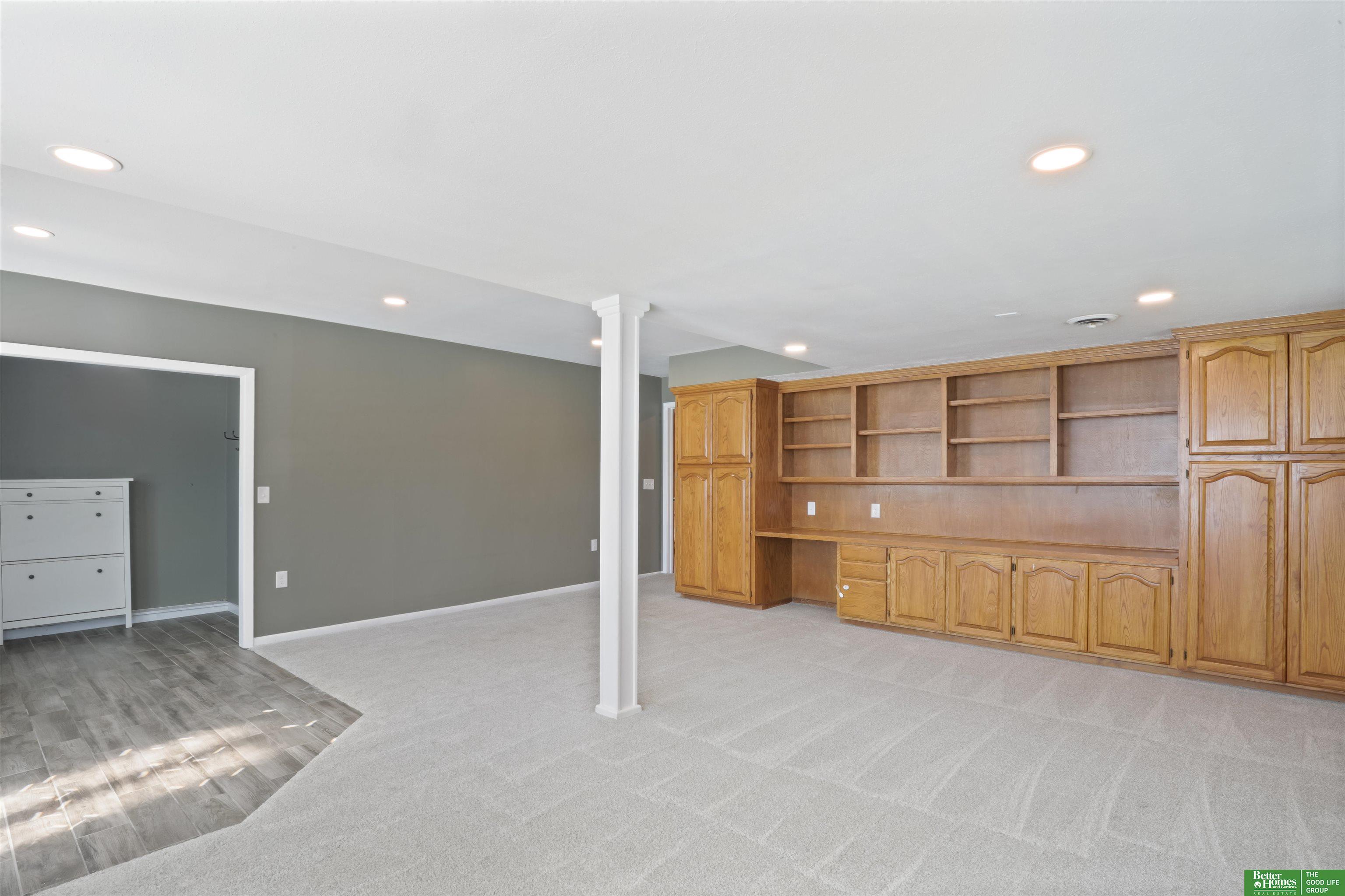 2132 S 108th Street