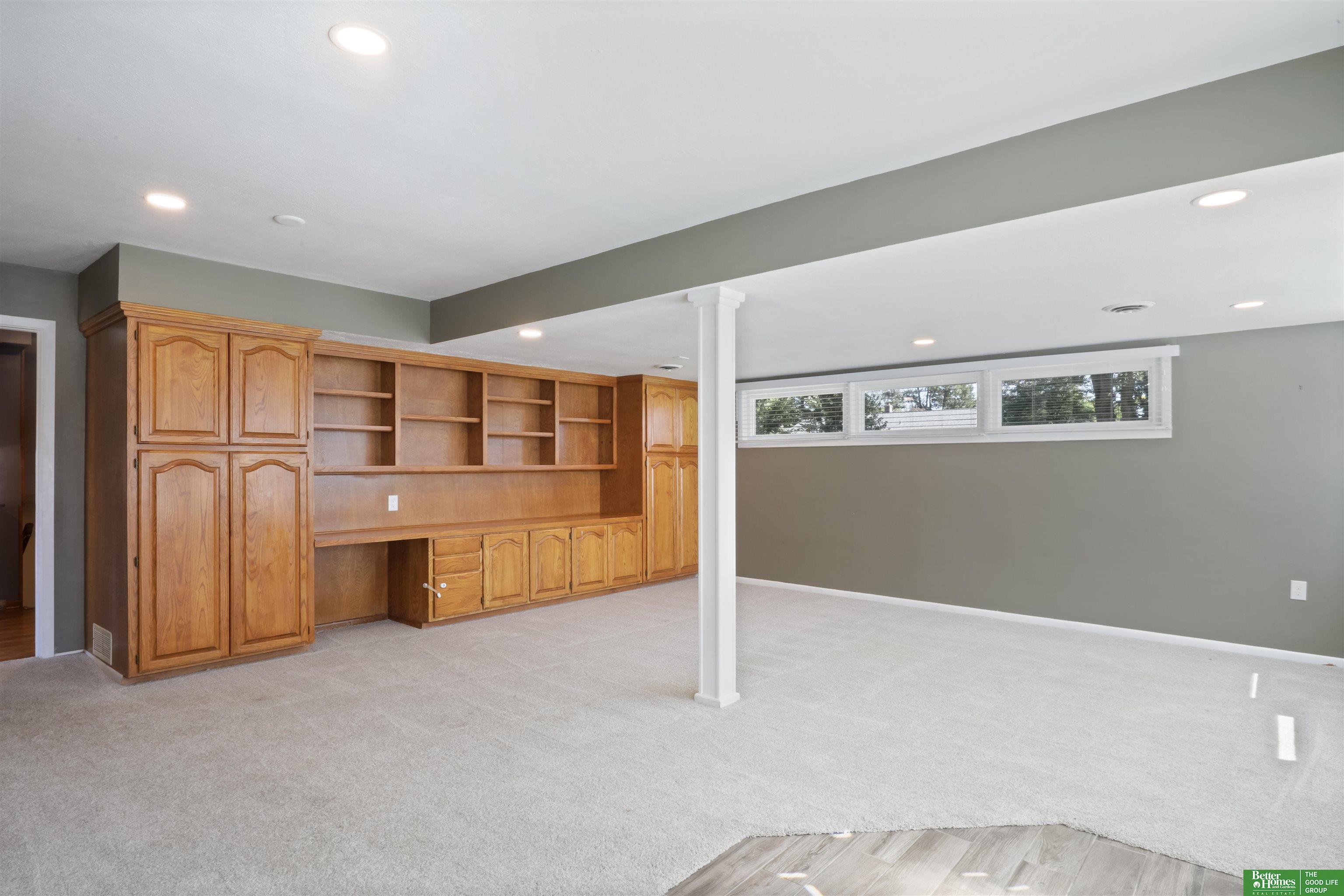2132 S 108th Street