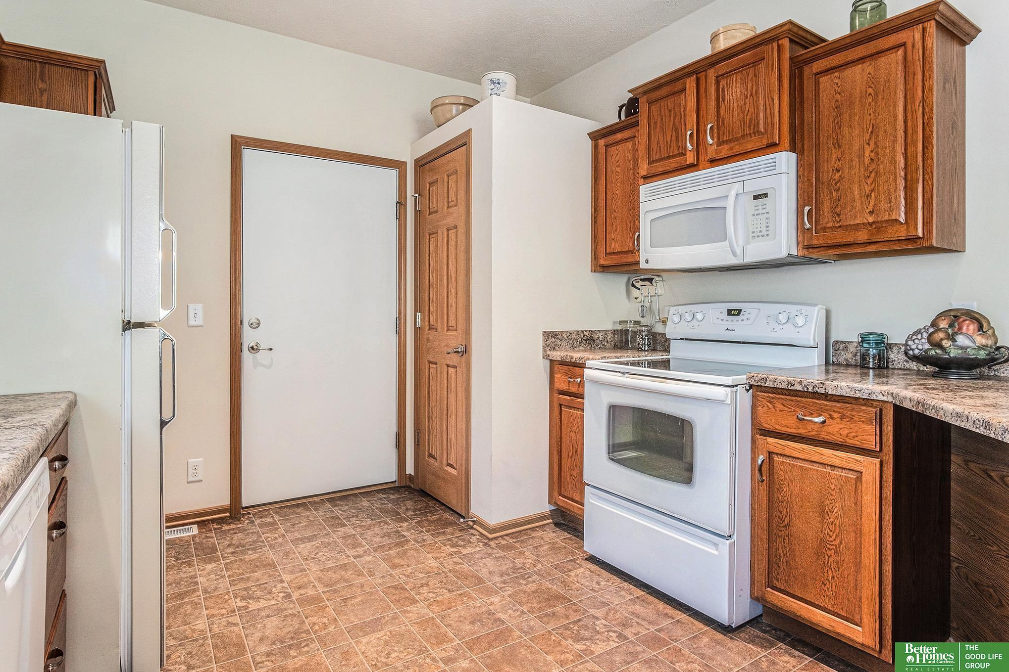 6010 S 190 Terrace