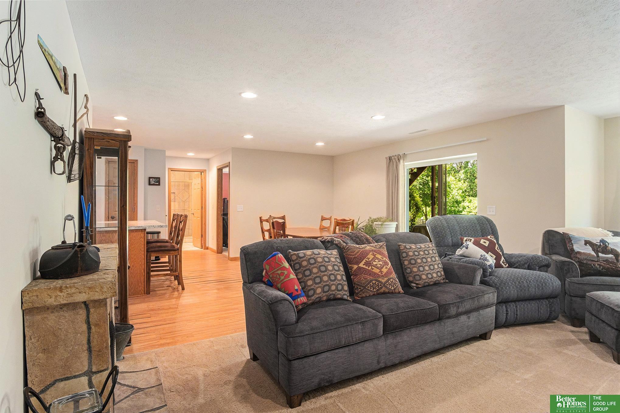 6010 S 190 Terrace