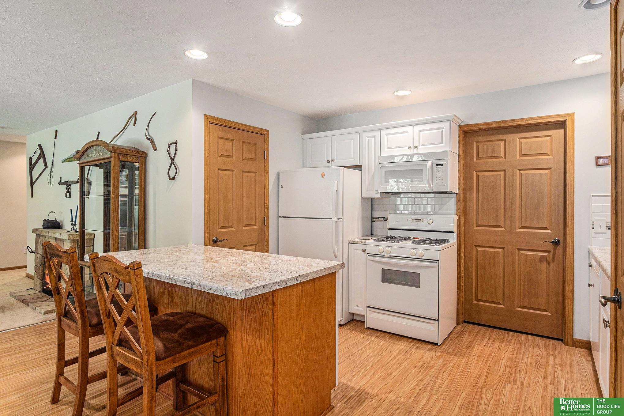 6010 S 190 Terrace