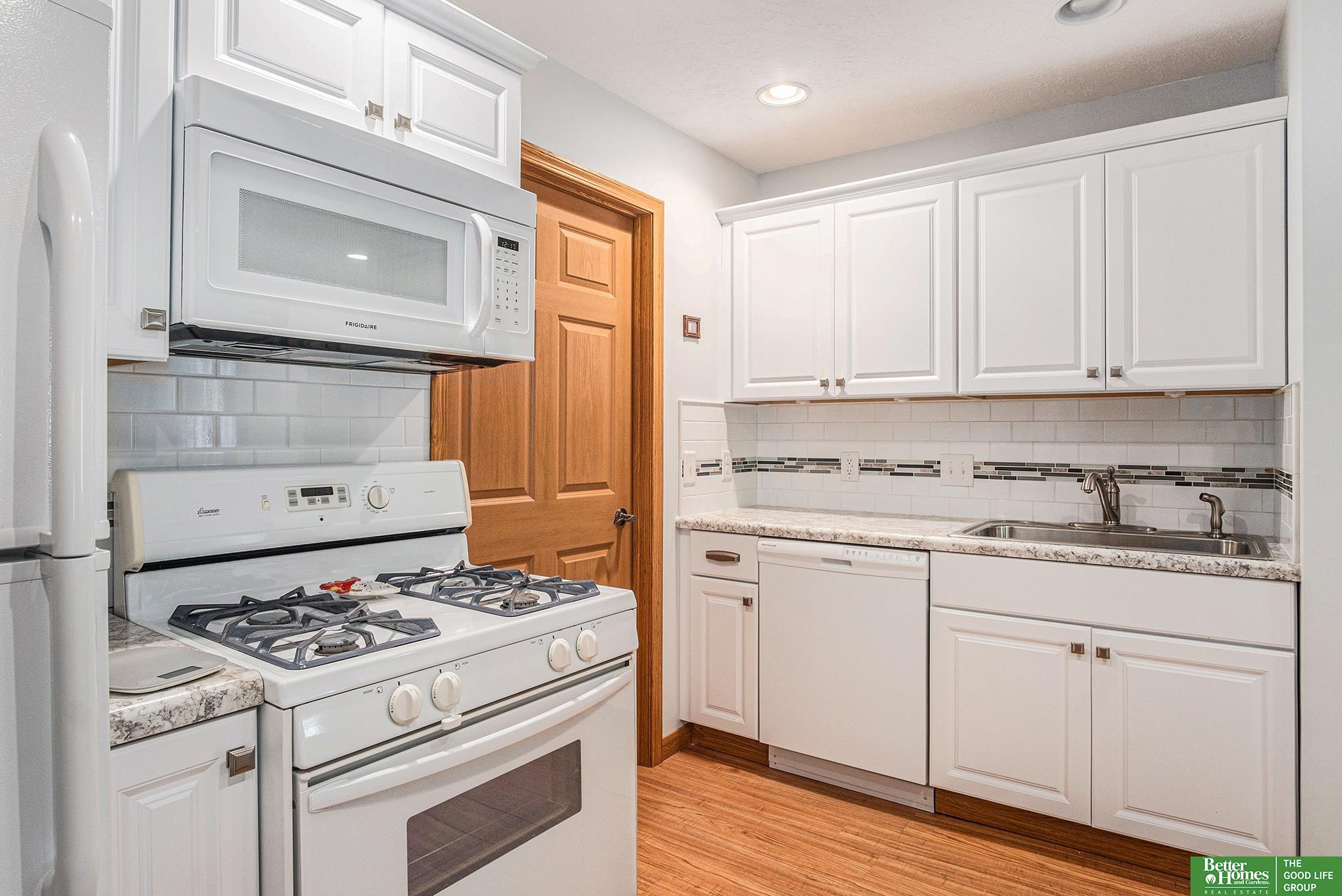 6010 S 190 Terrace