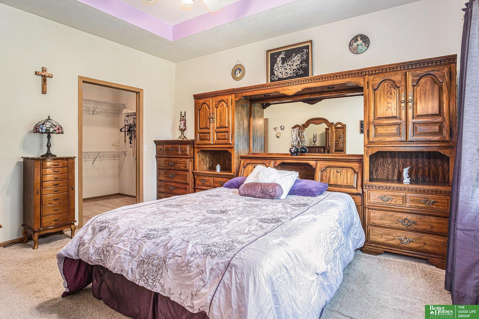 6010 S 190 Terrace